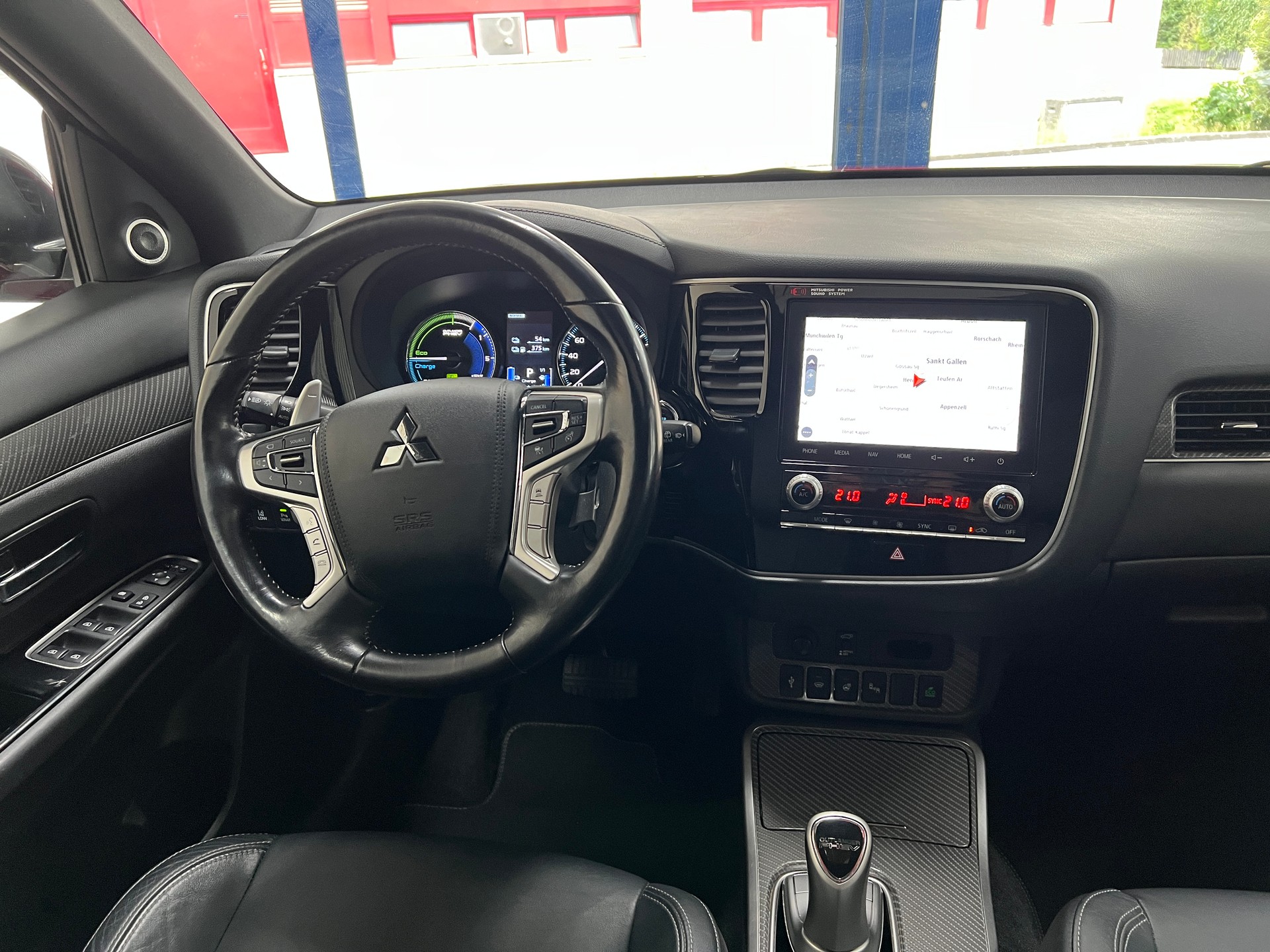 MITSUBISHI Outlander 2.4 PHEV Diamond S-Edition 4WD Automatic-image-11