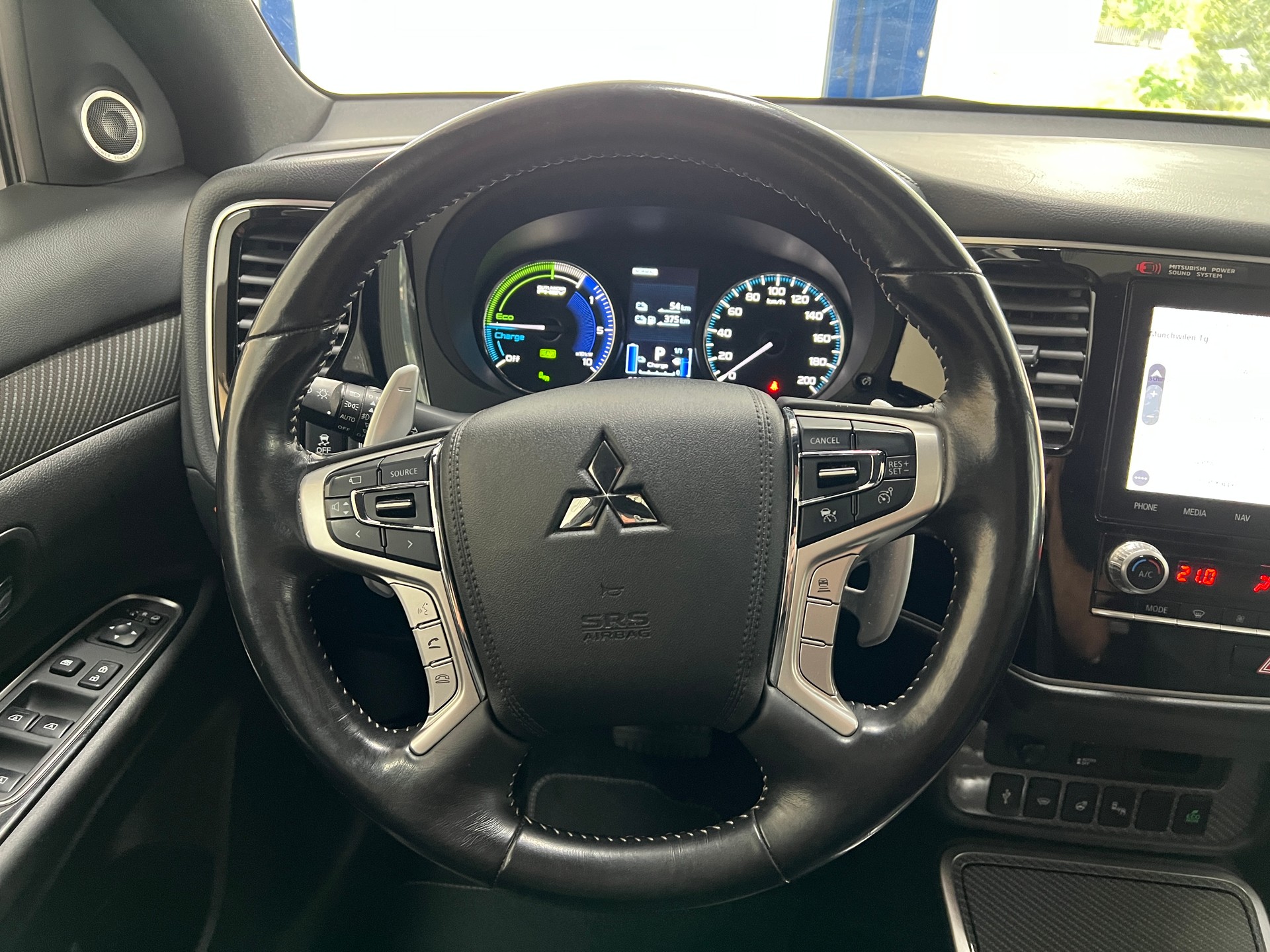 MITSUBISHI Outlander 2.4 PHEV Diamond S-Edition 4WD Automatic-image-12