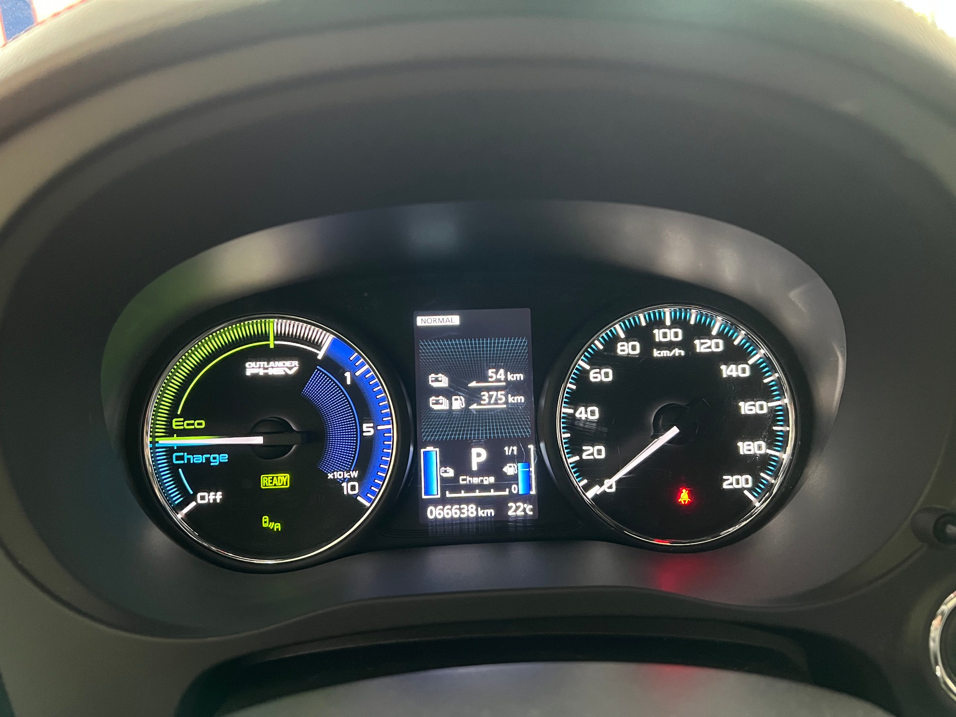 MITSUBISHI Outlander 2.4 PHEV Diamond S-Edition 4WD Automatic-image-17