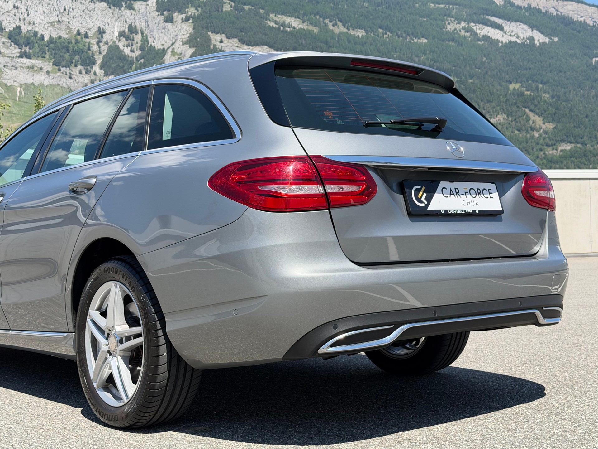 MERCEDES-BENZ C 200 Exclusive 4Matic 7G-Tronic-image-11