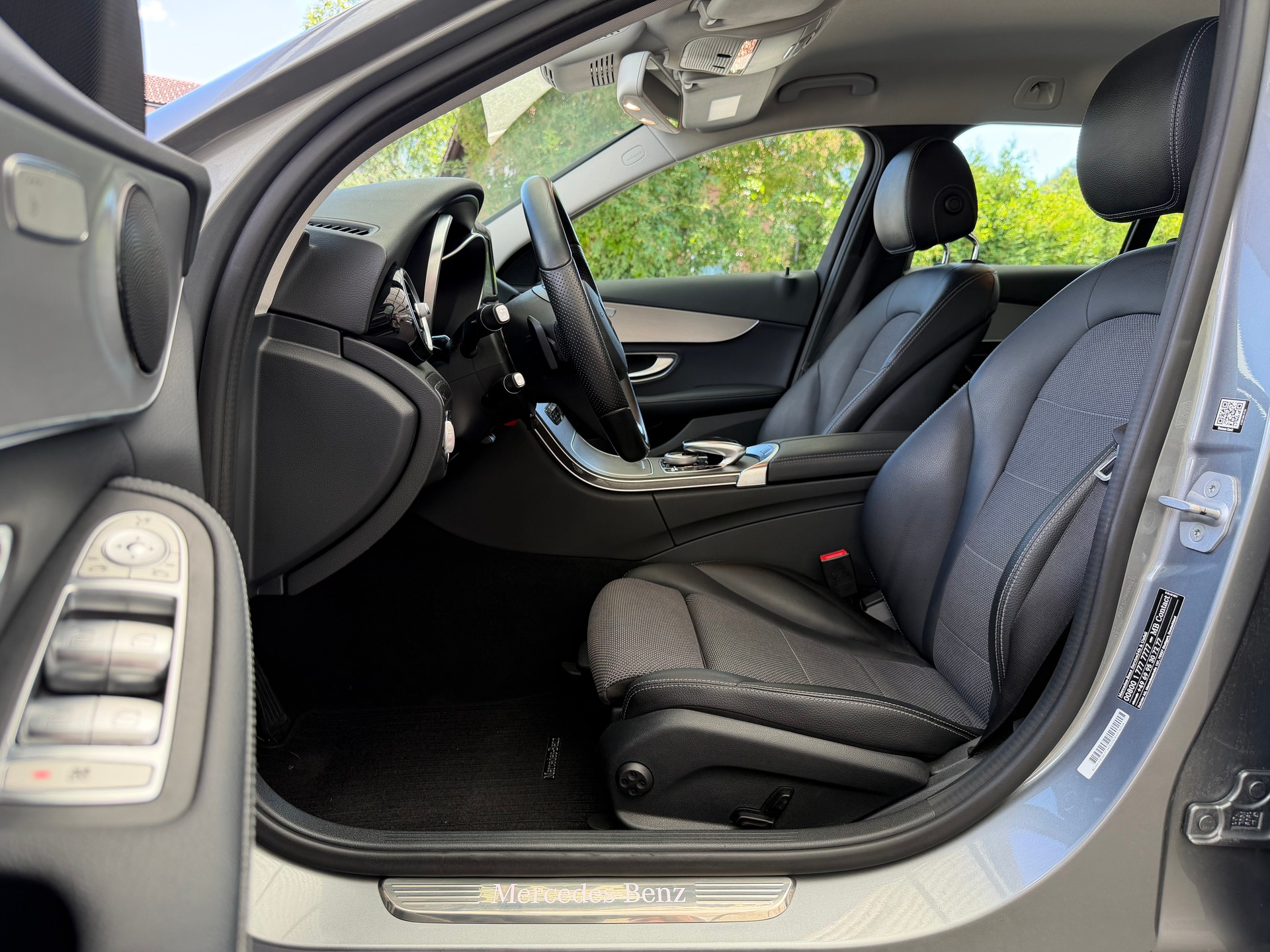 MERCEDES-BENZ C 200 Exclusive 4Matic 7G-Tronic-image-14