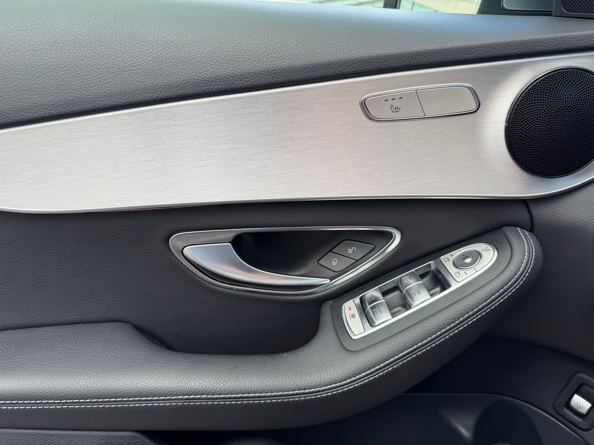 MERCEDES-BENZ C 200 Exclusive 4Matic 7G-Tronic-image-28