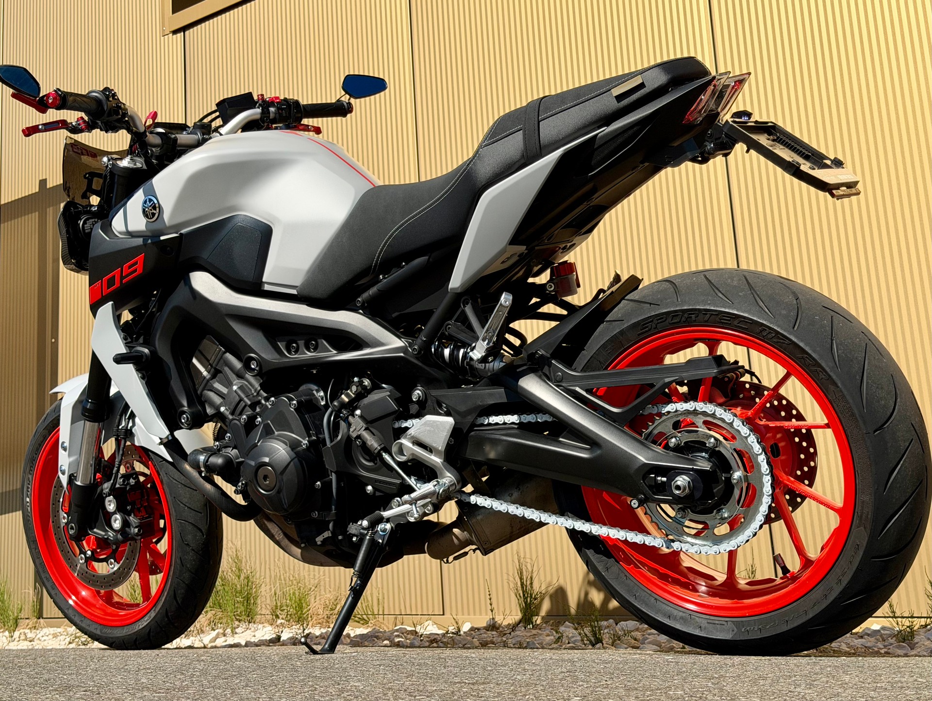 YAMAHA MT-09 ABS-image-11