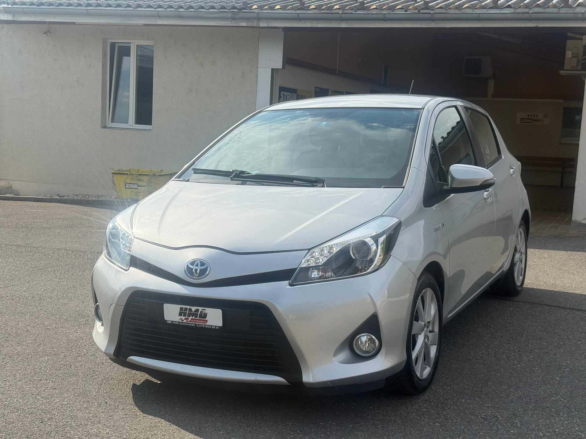 TOYOTA Yaris 1.5 VVT-i Hybrid Sol Premium CVT (MFK, SERVICE)