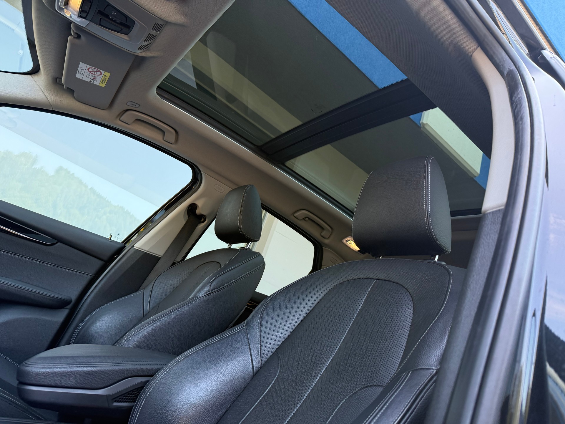 BMW 220d xDrive Active Tourer Sport Line Steptronic-image-17