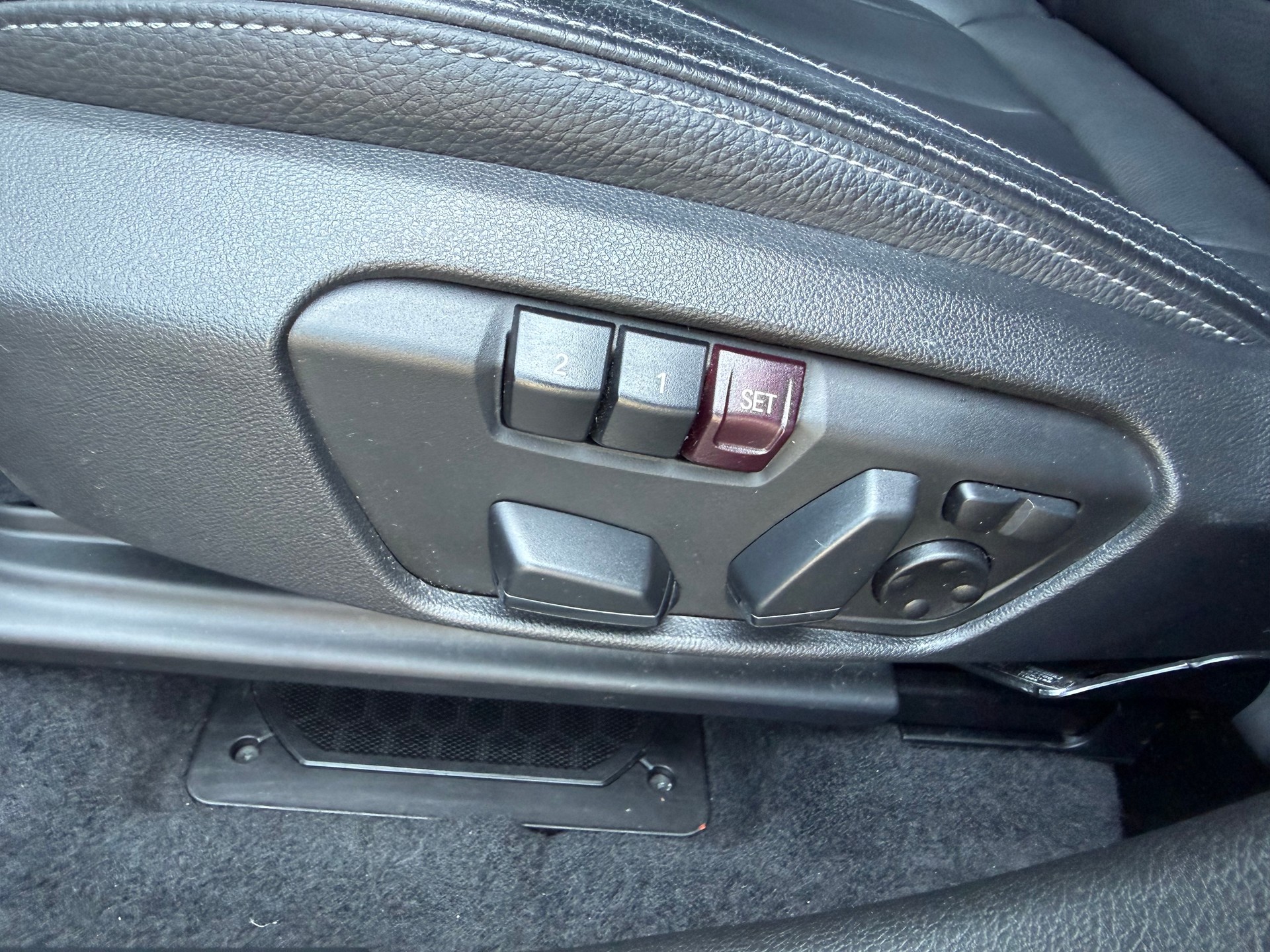 BMW 220d xDrive Active Tourer Sport Line Steptronic-image-16