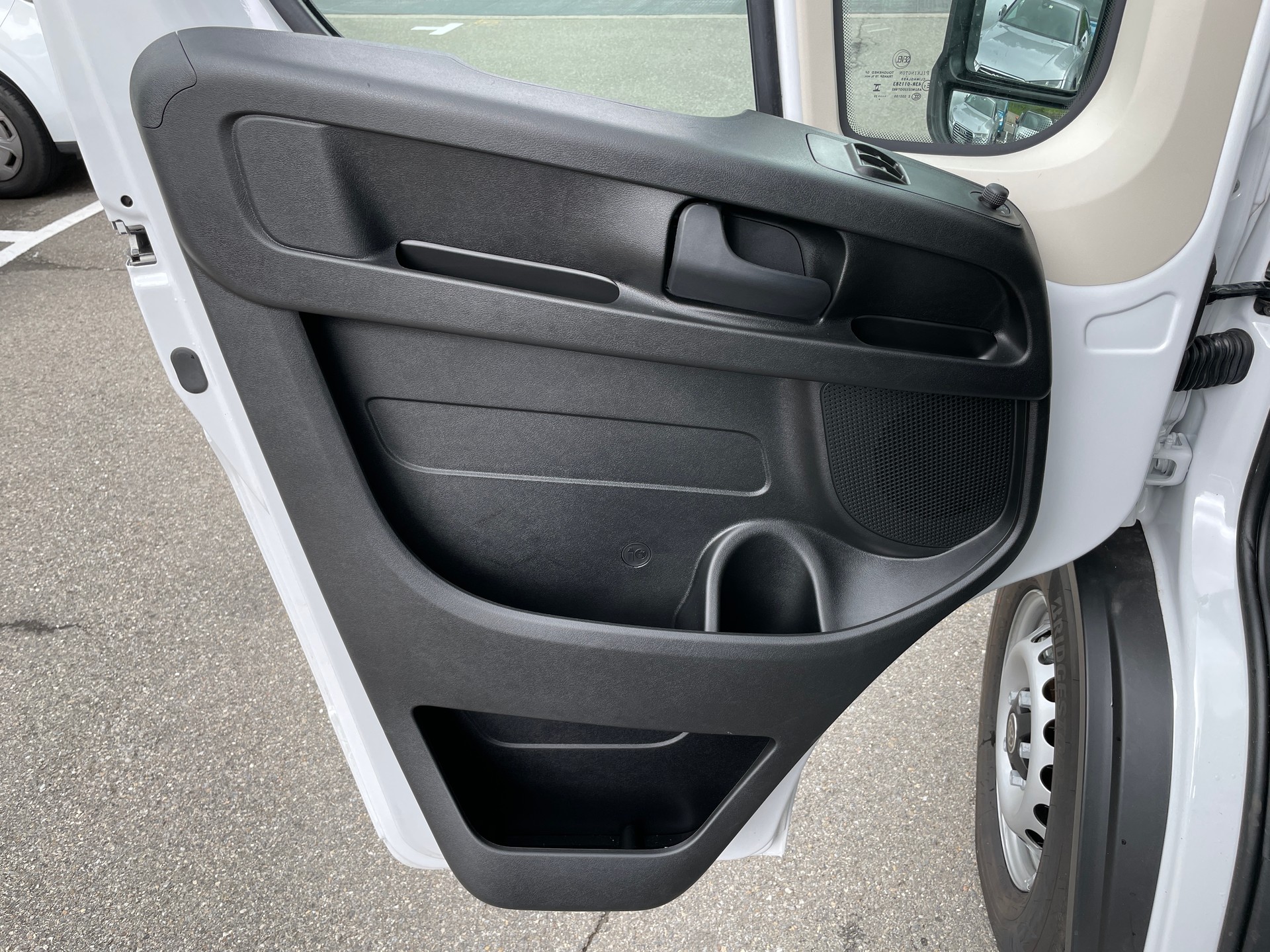 TOYOTA Proace MAX 2.2D DK Chassis HD Active 3,5t L3H1 Aut.-image-9