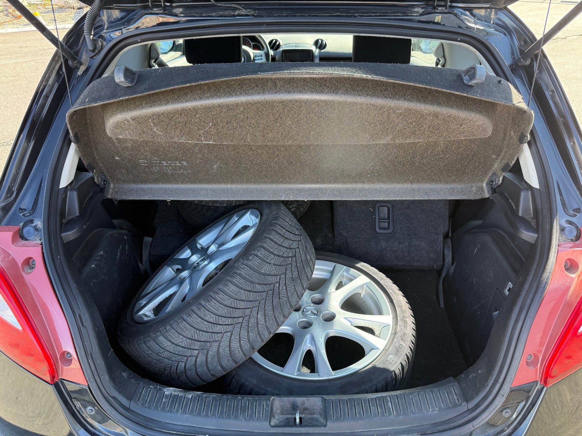 MAZDA 2 1.5i 16V Sport-image-8