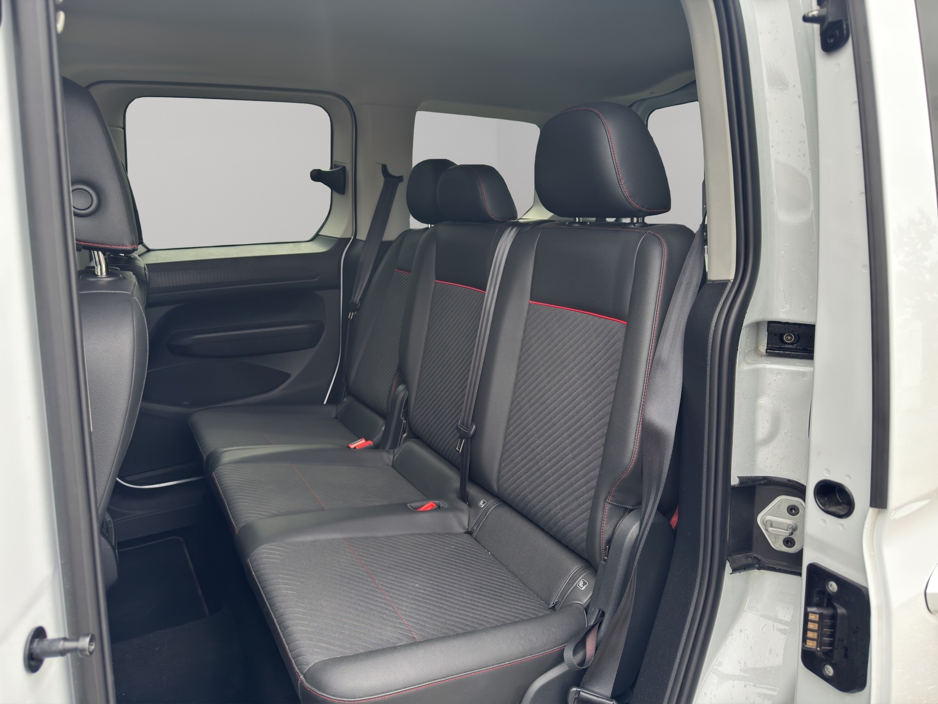 FORD Tourneo Connect 2.0 EcoBlue AWD Trend-image-10