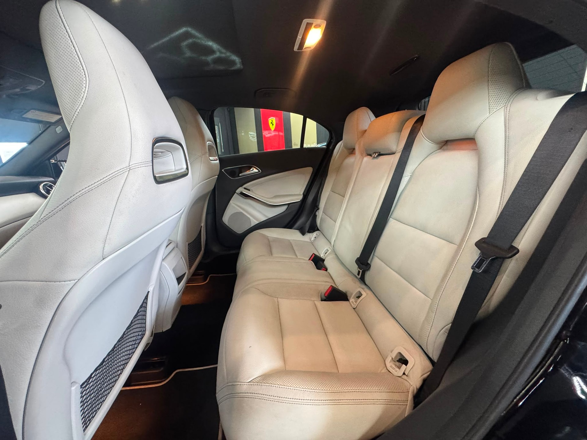 MERCEDES-BENZ A 180 Urban-image-15