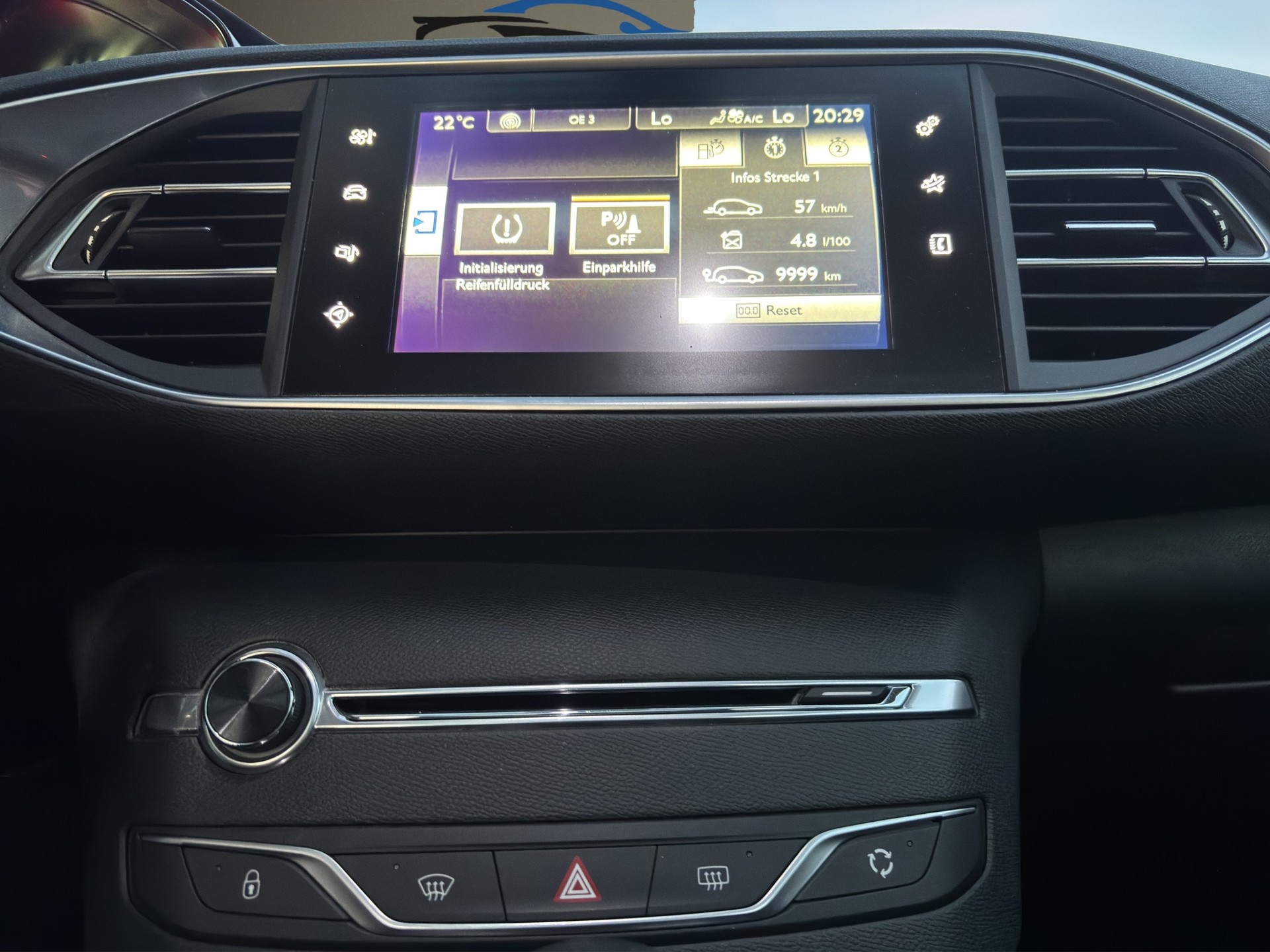 PEUGEOT 308 SW 1.6 BlueHDI Active Automatic-image-16