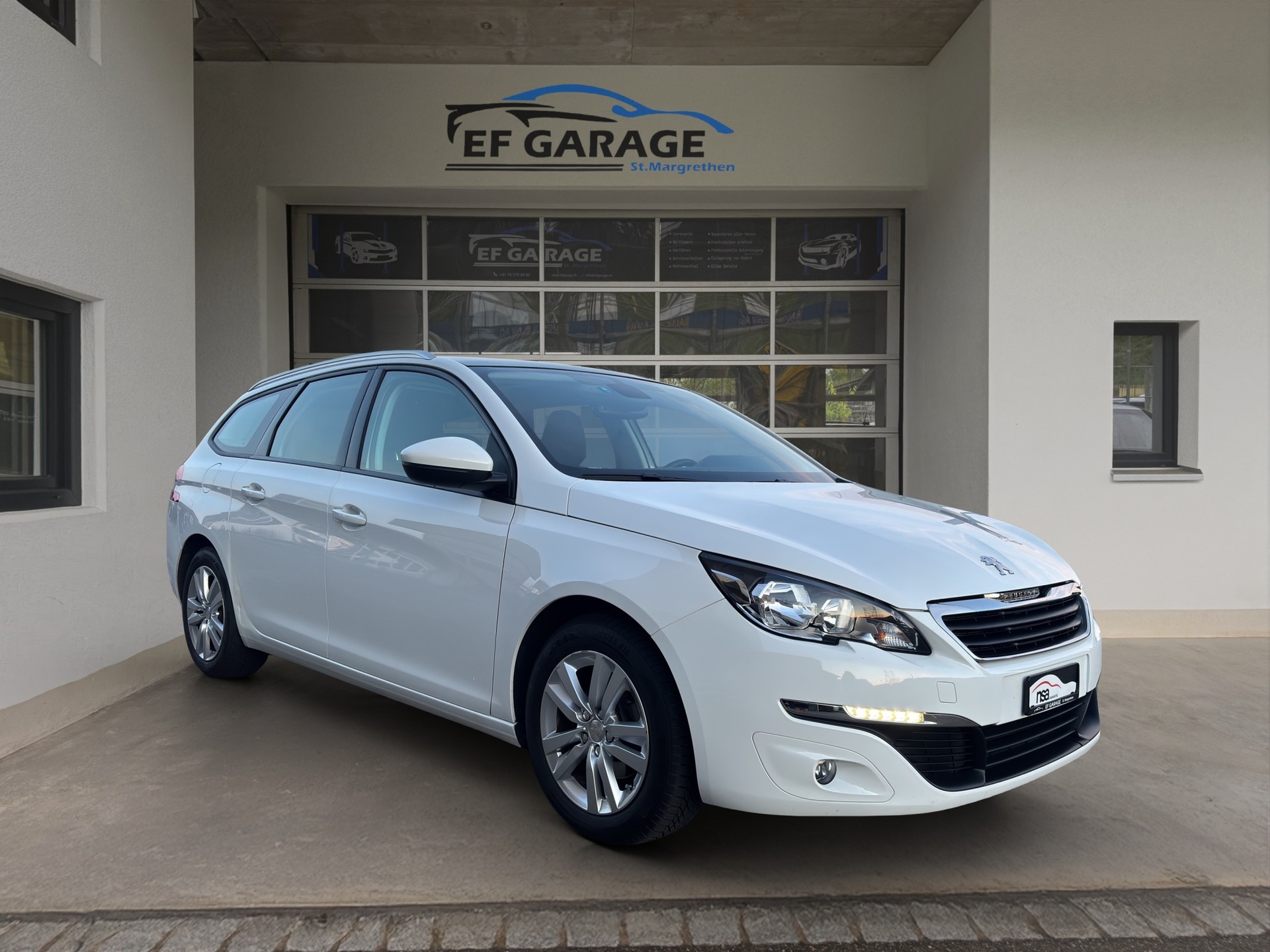 PEUGEOT 308 SW 1.6 BlueHDI Active Automatic-showroom-element-2