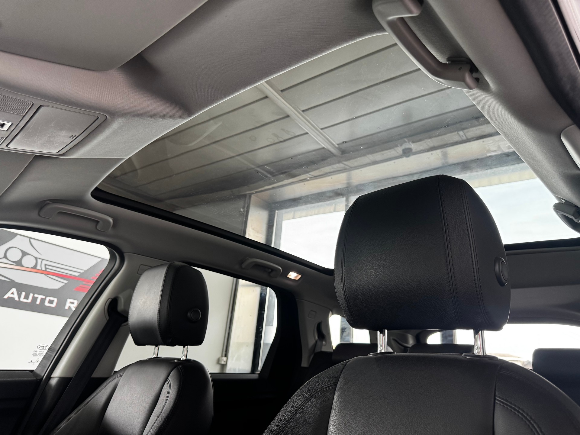 LAND ROVER Discovery Sport 2.0 Si4 Pure AT9-image-18