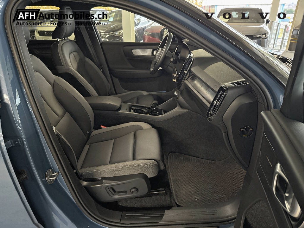 VOLVO XC40 P8 Twin Ultimate AWD-image-16