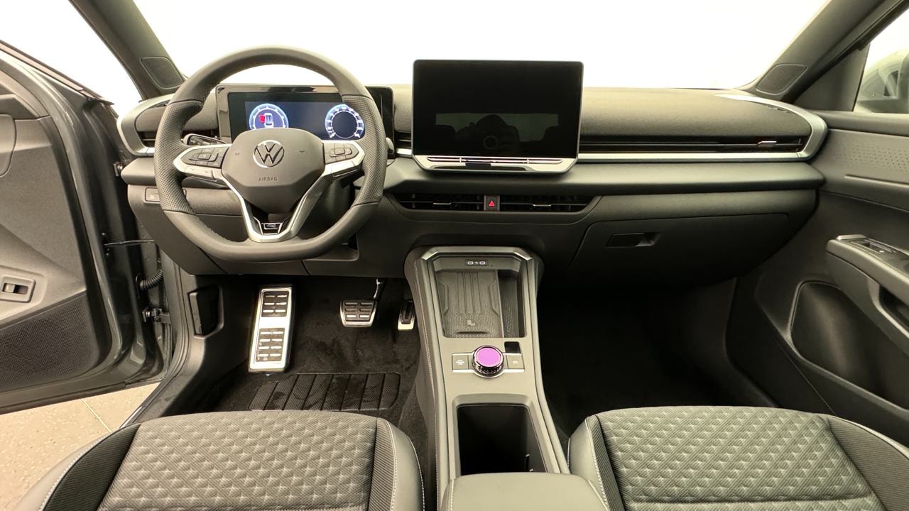 VW T-Roc 1.5 eTSI mHEV R-Line DSG-image-5