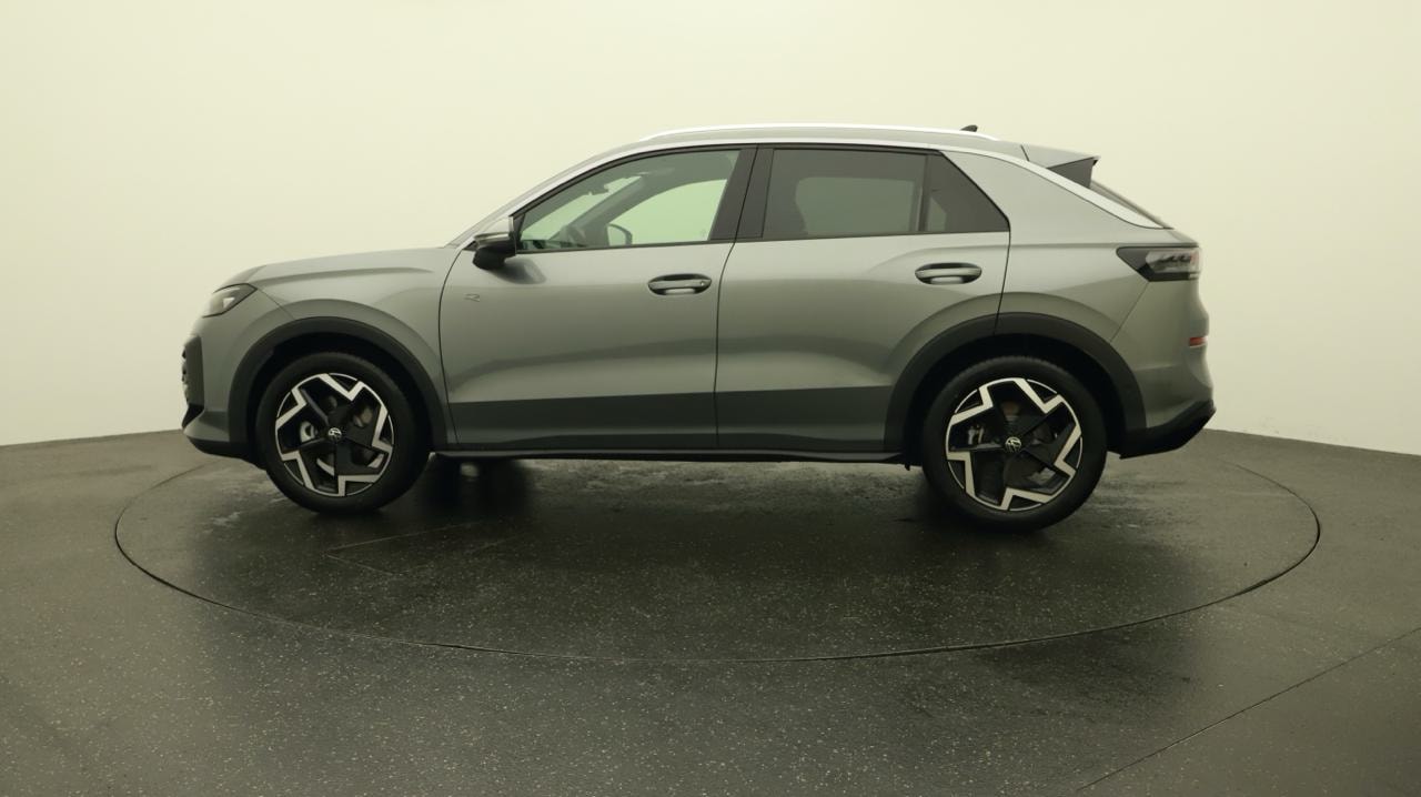 VW T-Roc 1.5 eTSI mHEV R-Line DSG-showroom-element-1