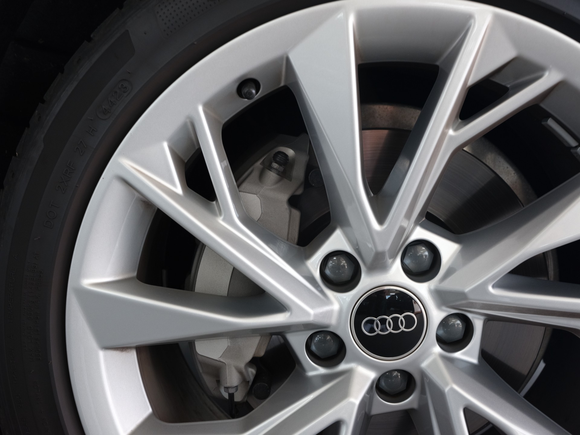 AUDI A5 Sportback 35 TDI S-Line S-tronic *Carplay* *S-Line* *Rückfahrkamera*-image-17