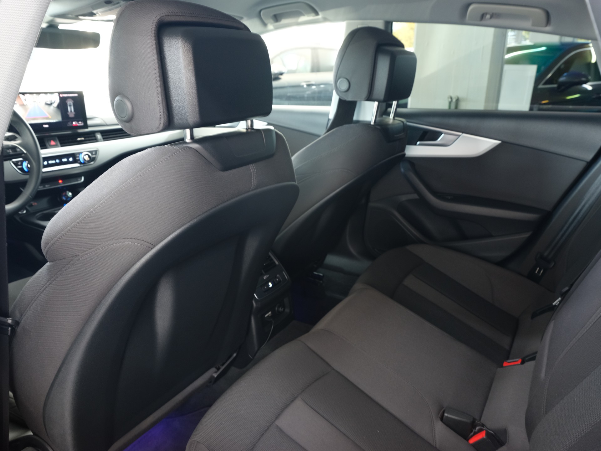 AUDI A5 Sportback 35 TDI S-Line S-tronic *Carplay* *S-Line* *Rückfahrkamera*-image-26