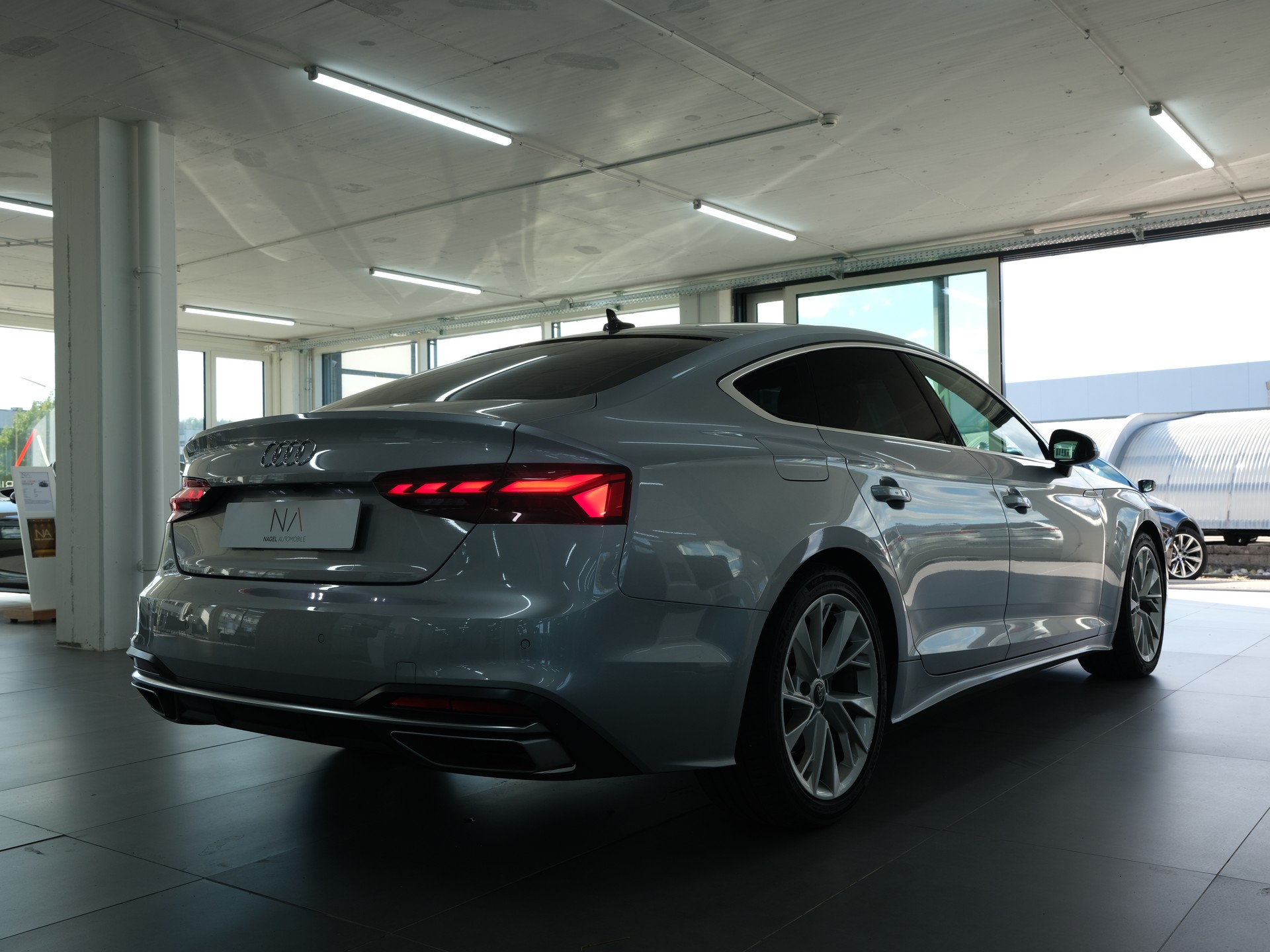 AUDI A5 Sportback 35 TDI S-Line S-tronic *Carplay* *S-Line* *Rückfahrkamera*-showroom-element-2