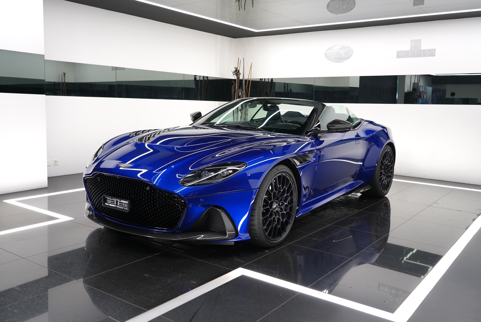 ASTON MARTIN DBS 770 Volante