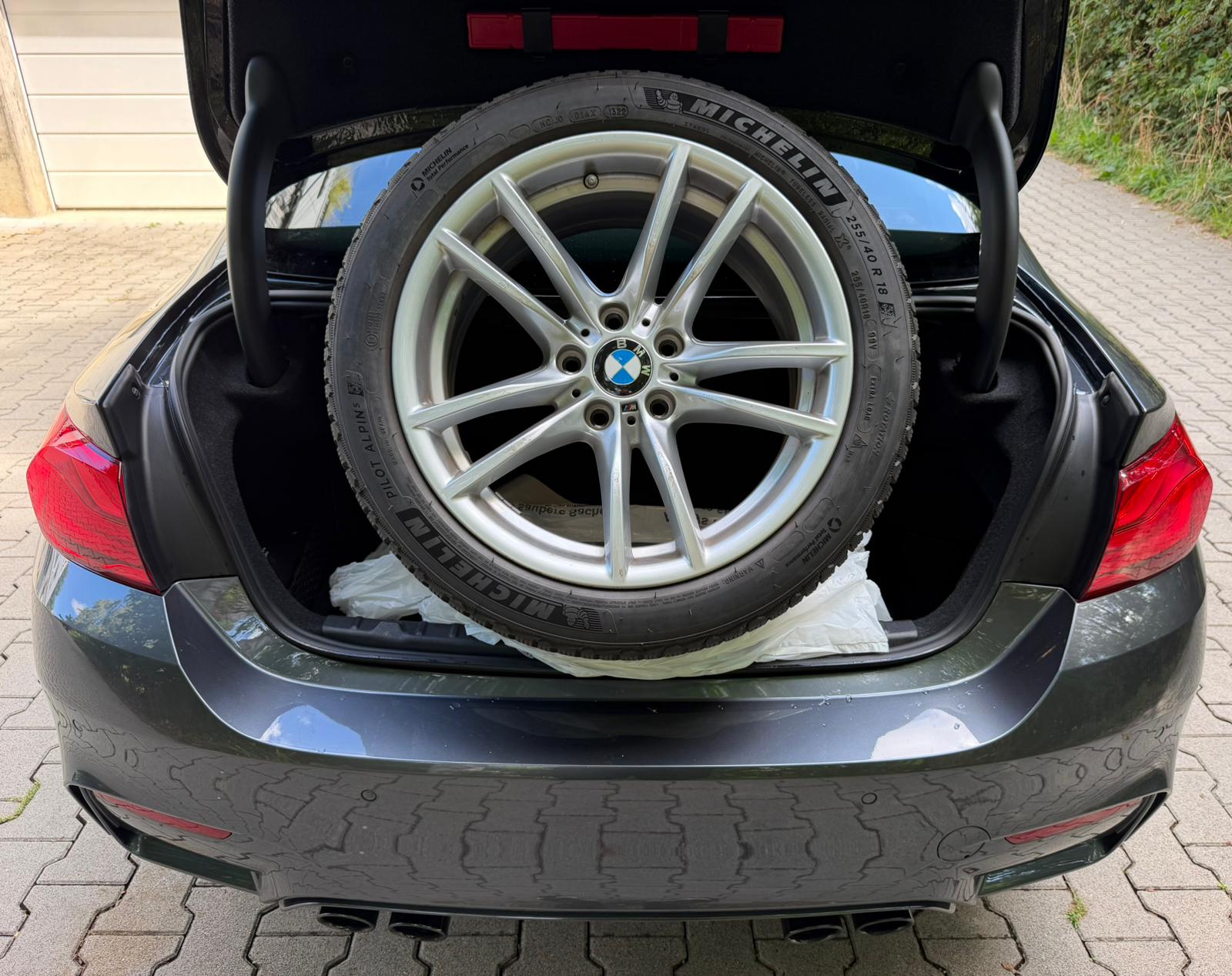 BMW M4 Coupé Competition DKG-image-15