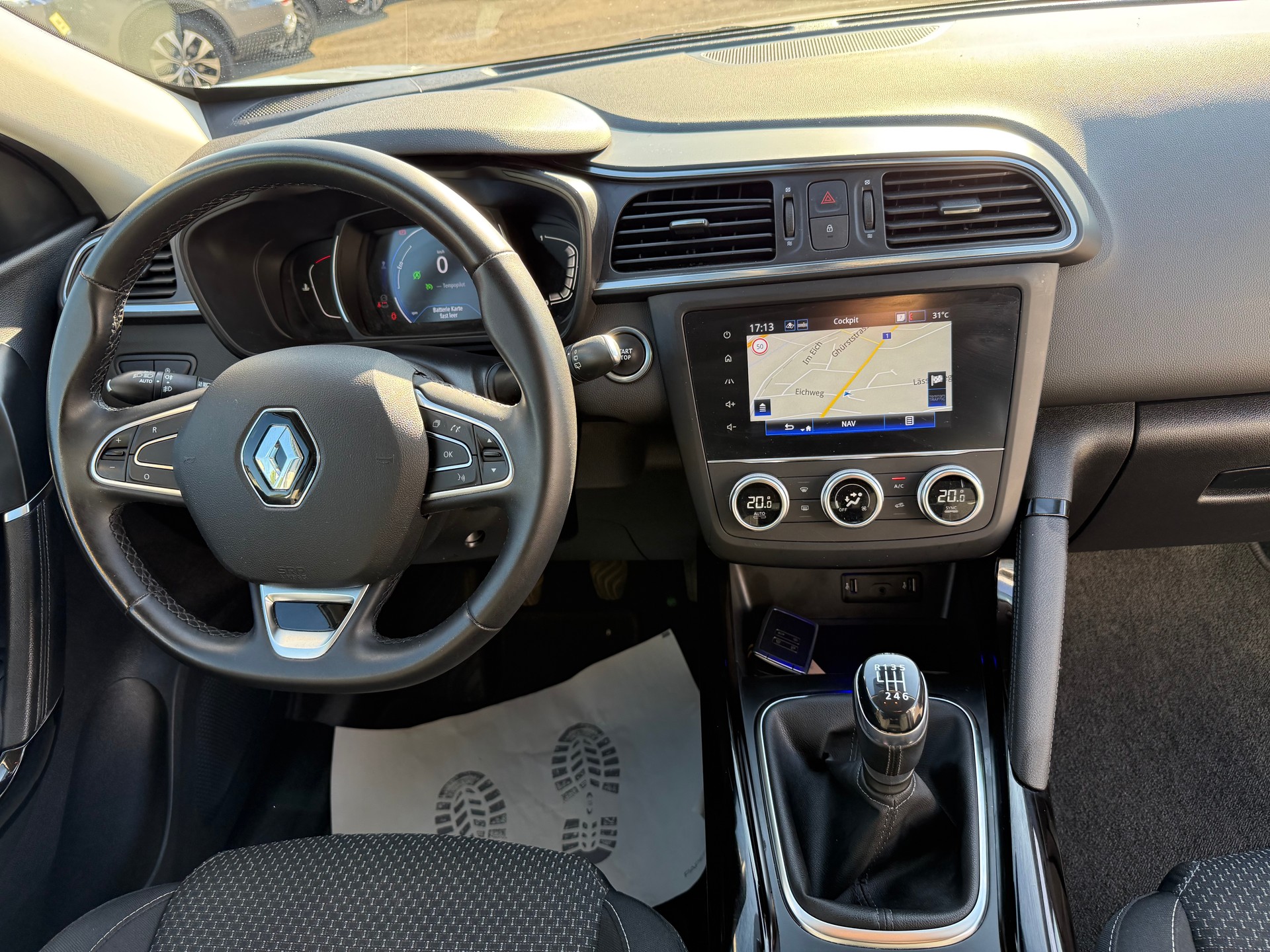 RENAULT Kadjar 1.3 16V Turbo Zen-image-8