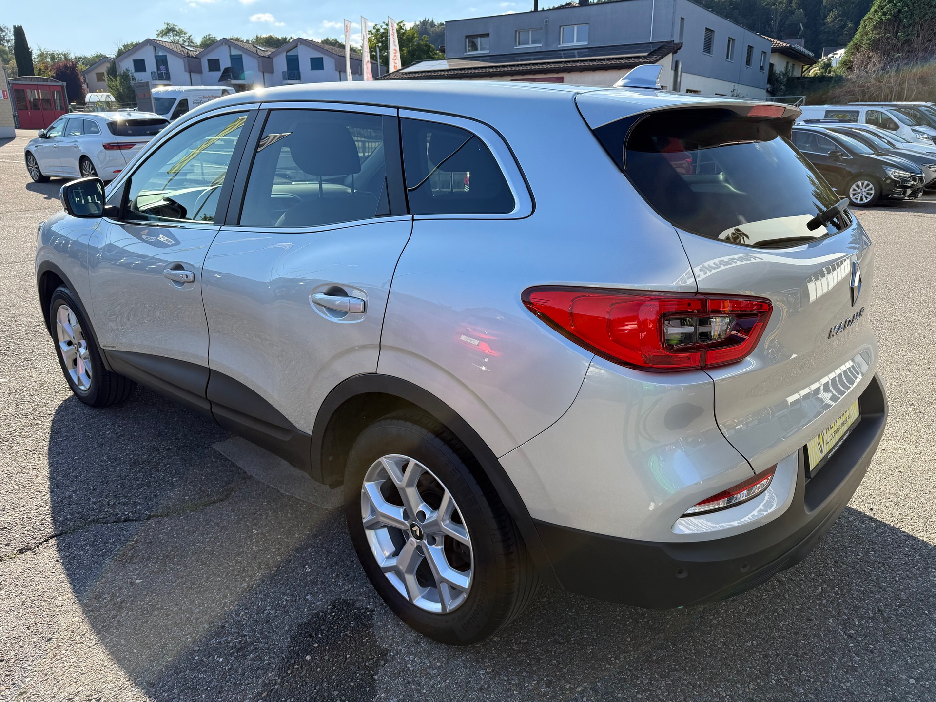 RENAULT Kadjar 1.3 16V Turbo Zen-showroom-element-3