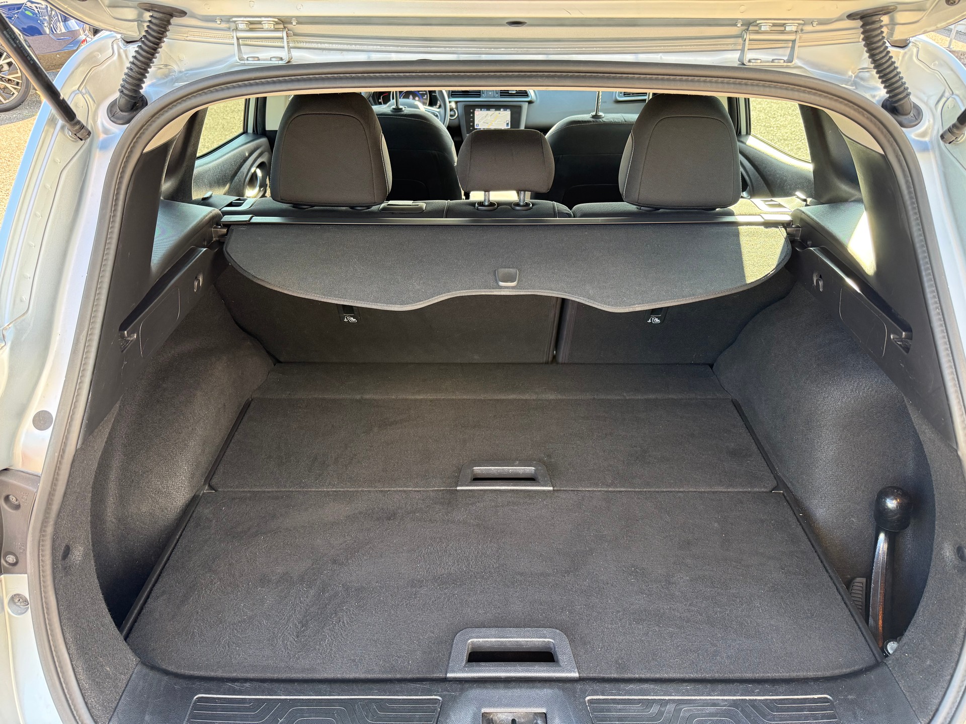 RENAULT Kadjar 1.3 16V Turbo Zen-image-12