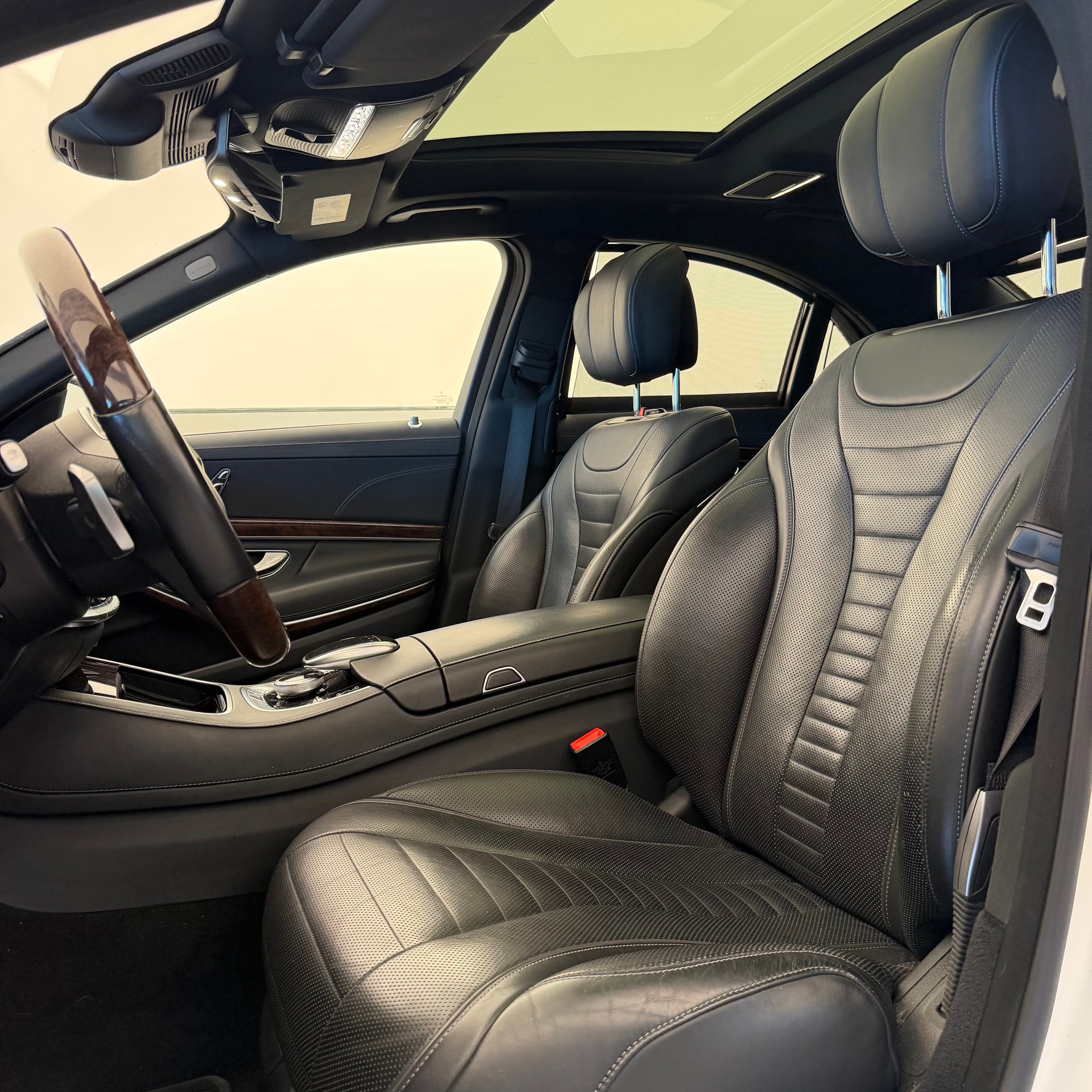 MERCEDES-BENZ S 560 9G-Tronic-image-7