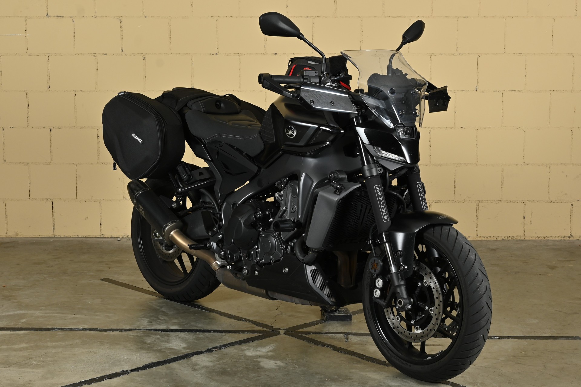YAMAHA MT-09-image-8