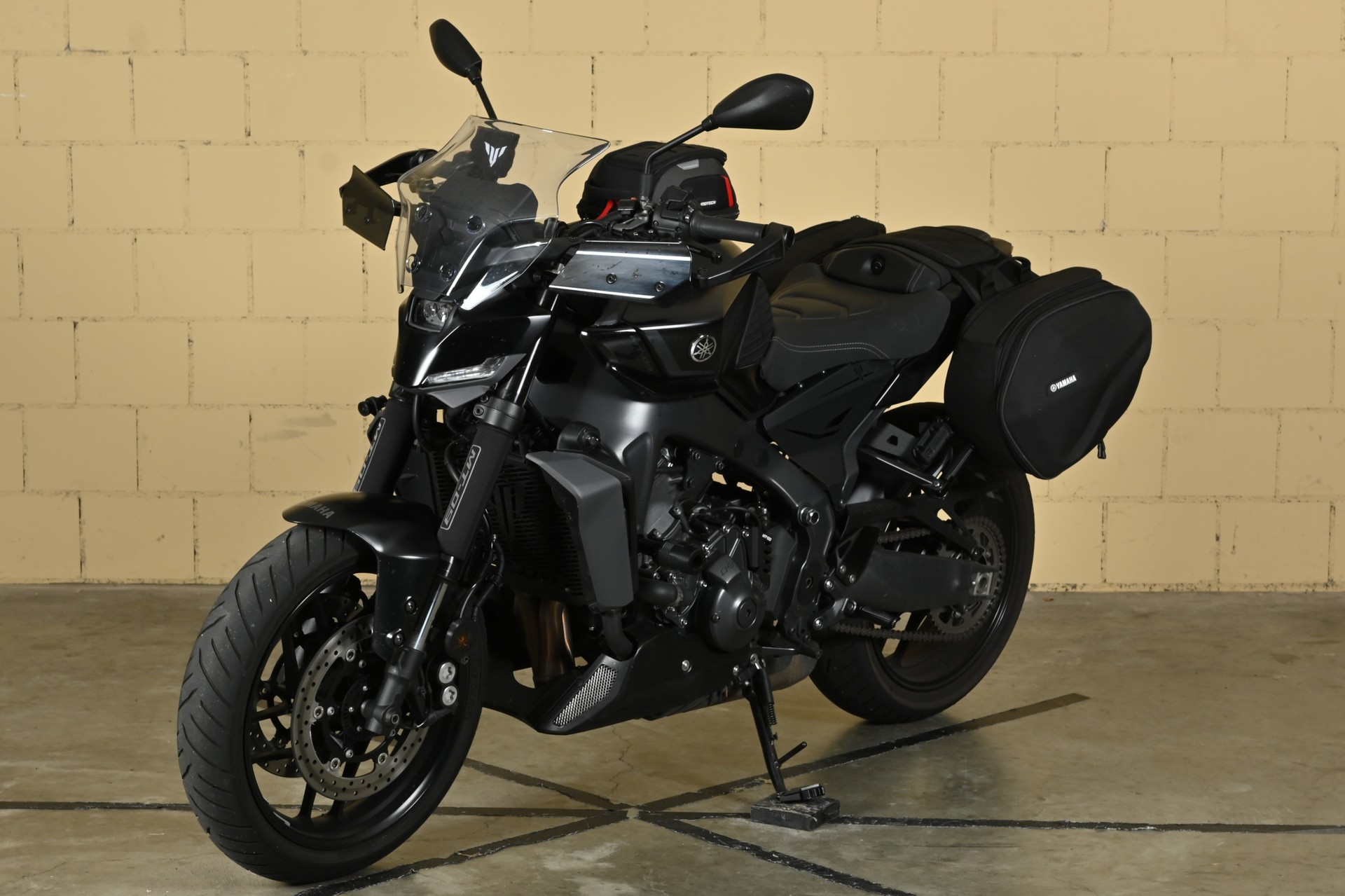 YAMAHA MT-09-image-3