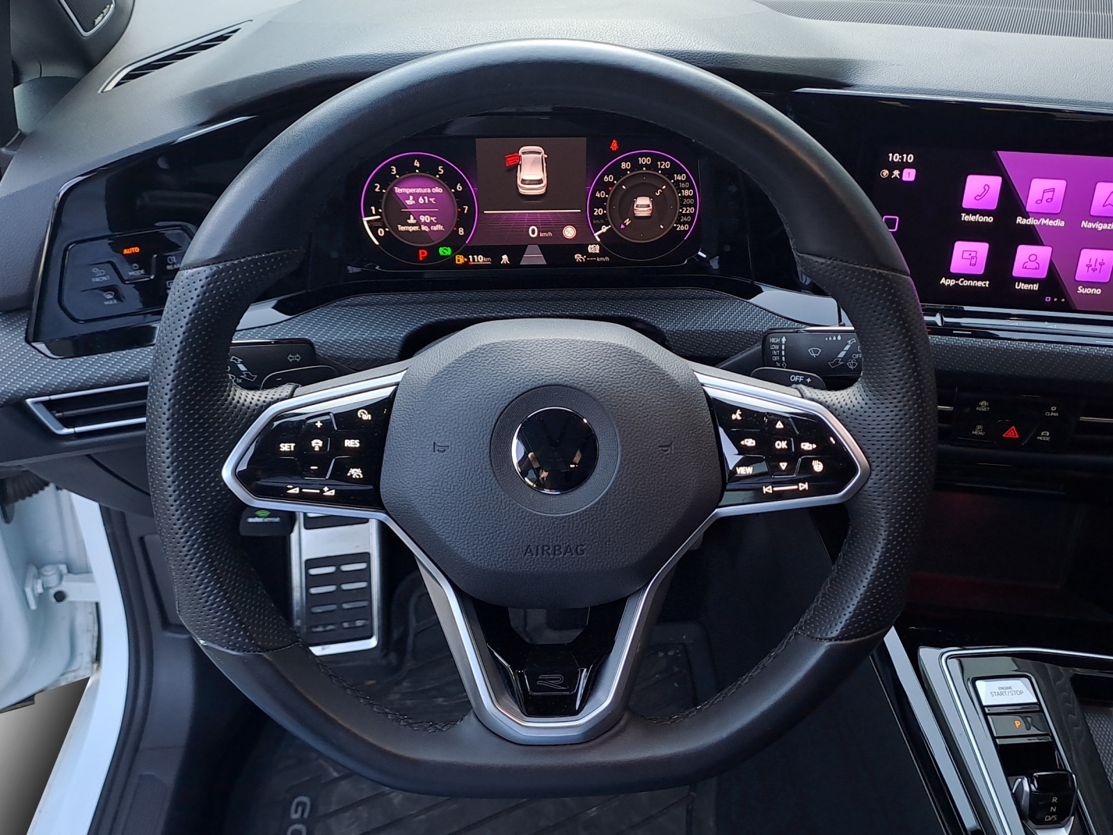 VW Golf 1.5 eTSI mHEV ACT R-Line DSG-image-9
