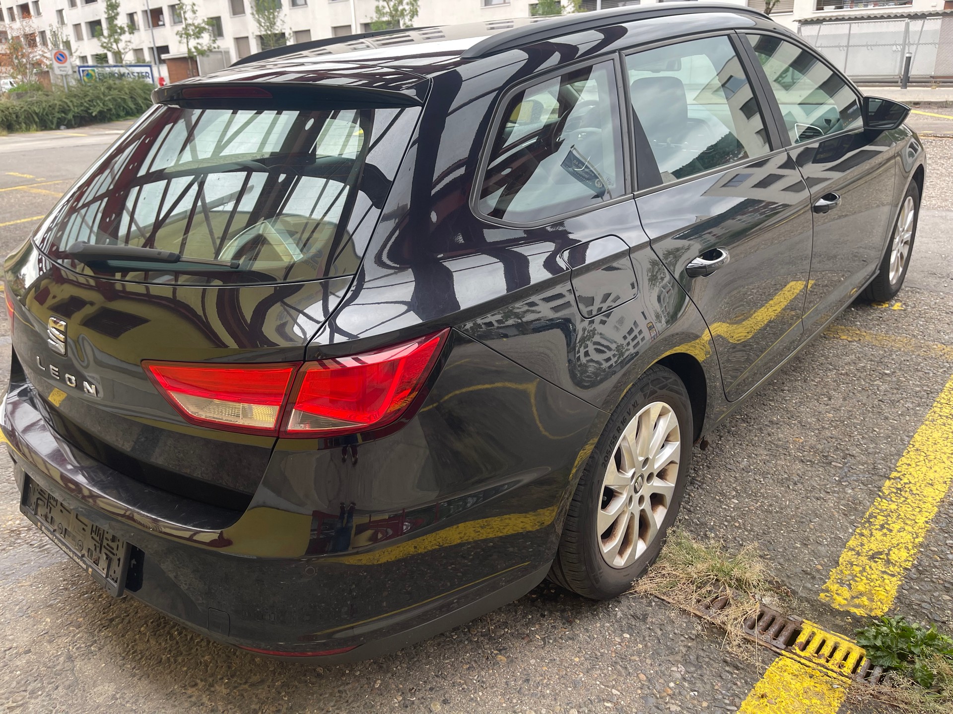 SEAT Leon ST 1.4 TSI Style-image-9