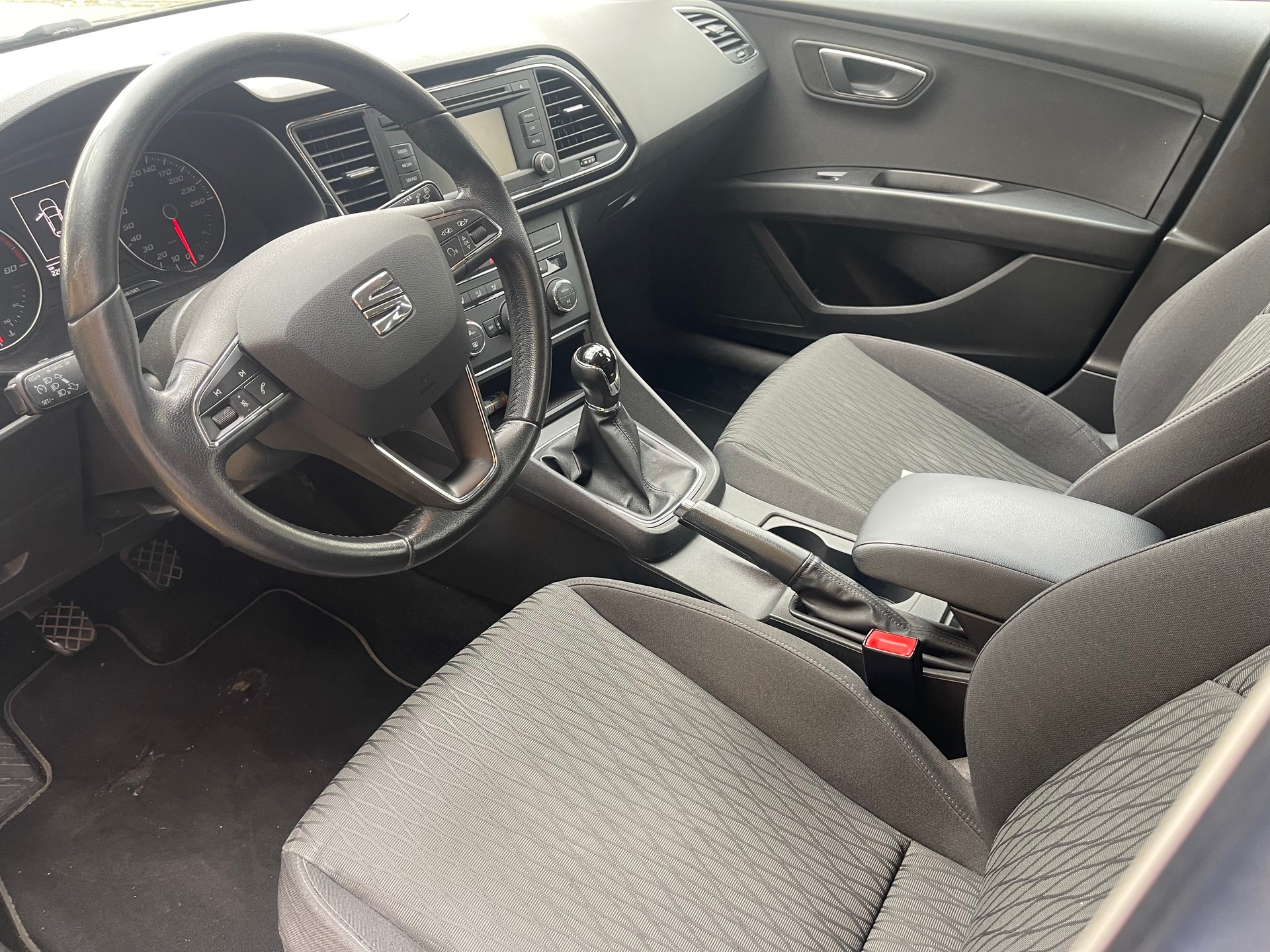 SEAT Leon ST 1.4 TSI Style-image-11