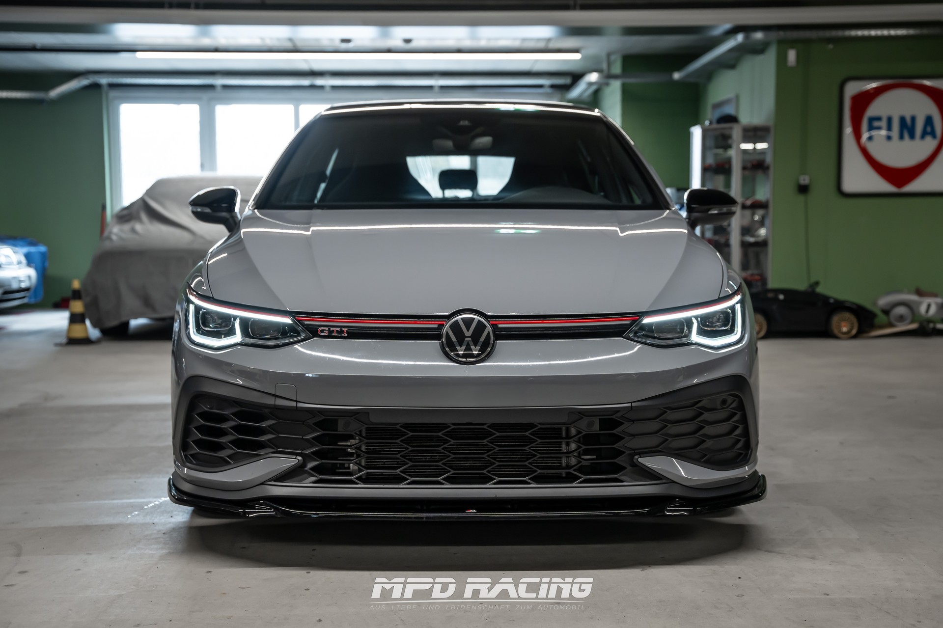 VW Golf 2.0 TSI GTI Clubsport DSG 45 Jahre-showroom-element-1