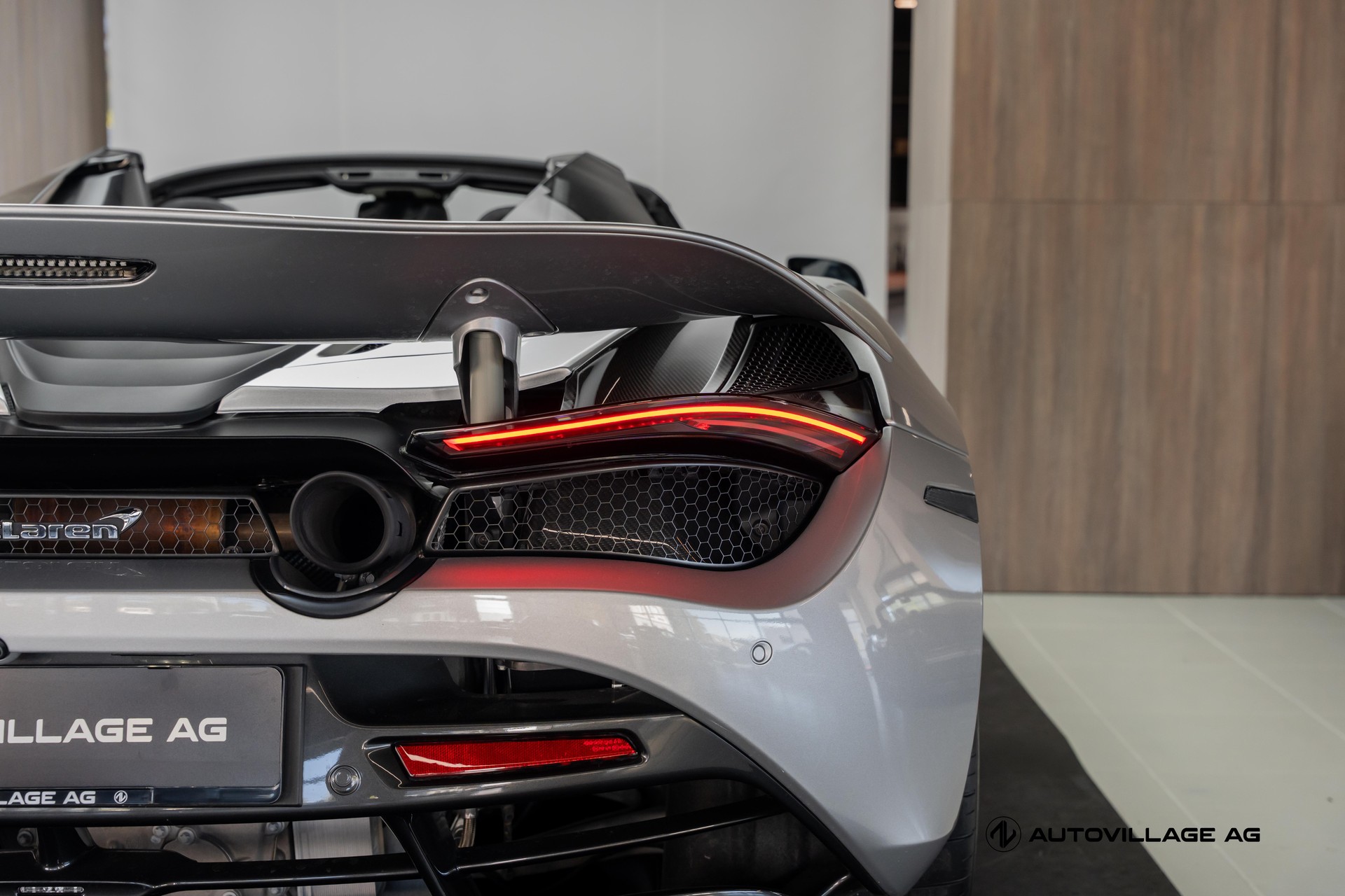McLAREN 720S Spider Performance 4.0 V8 SSG-image-28