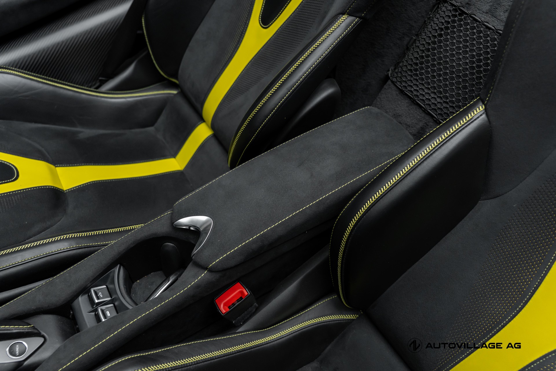 McLAREN 720S Spider Performance 4.0 V8 SSG-image-11