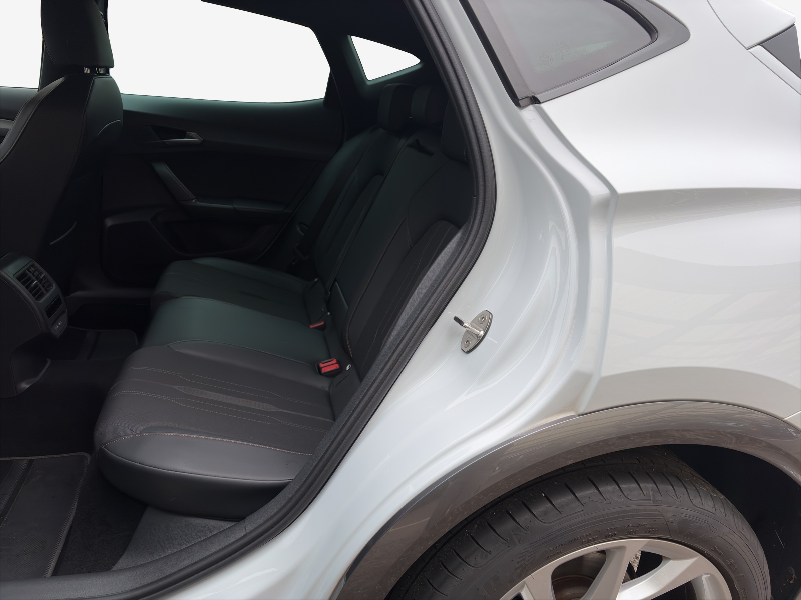 CUPRA Formentor 1.5 TSI Inicio DSG-image-11