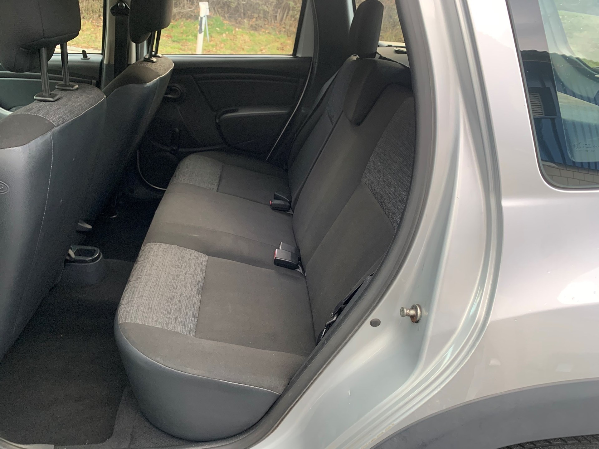 DACIA Duster 1.6 City Ambiance 4x2-image-8