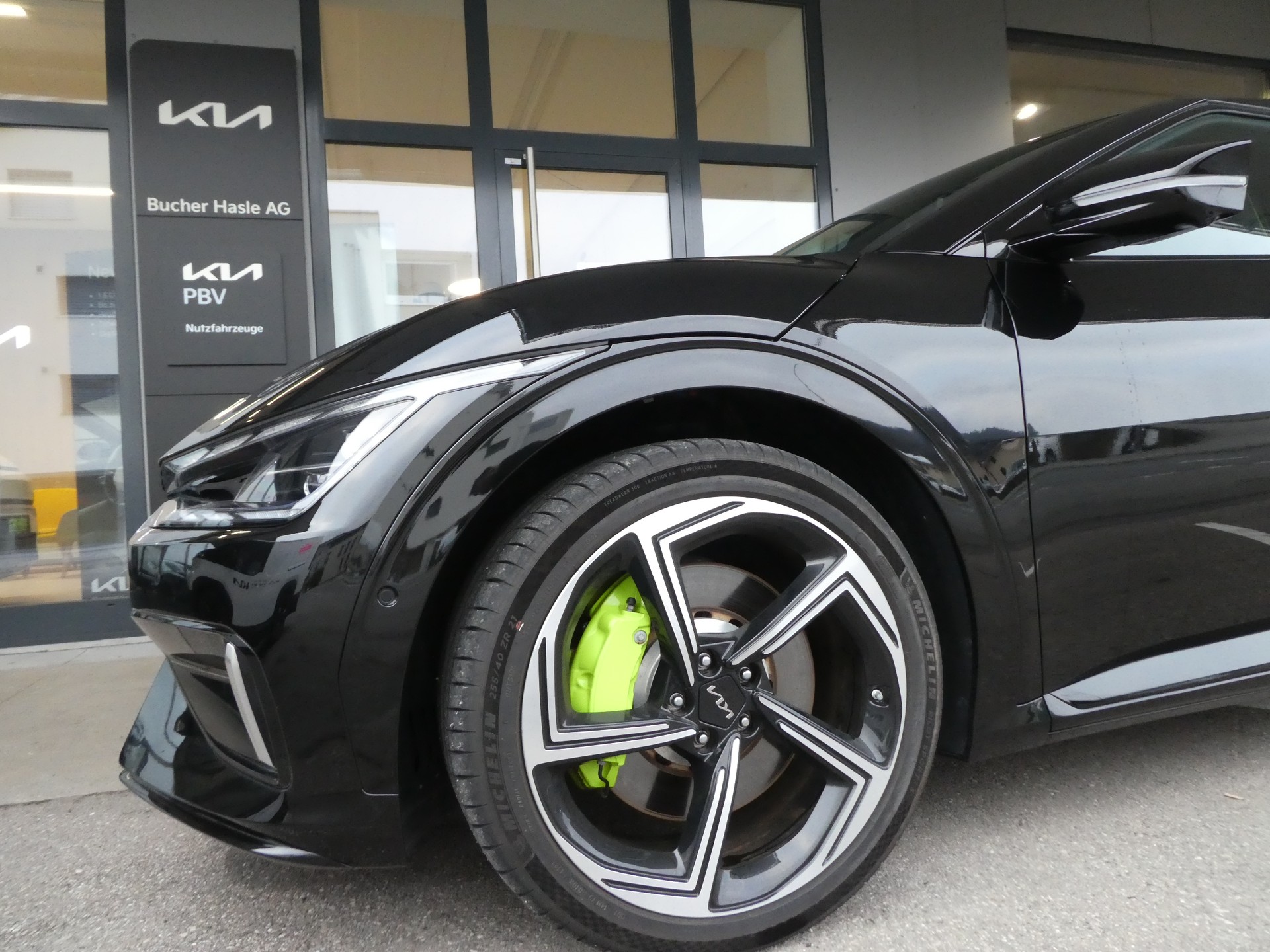 KIA EV6 77.4 kWh GT 4x4-image-1
