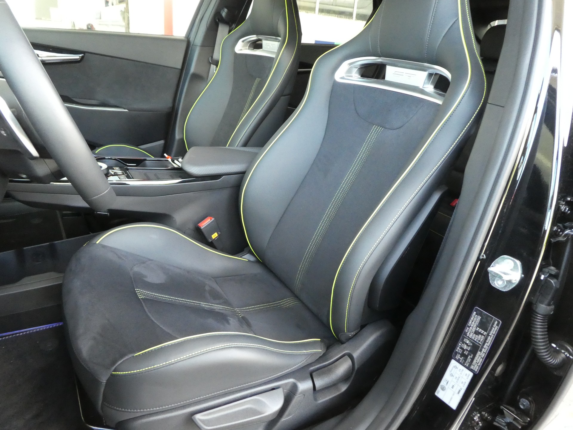 KIA EV6 77.4 kWh GT 4x4-image-2