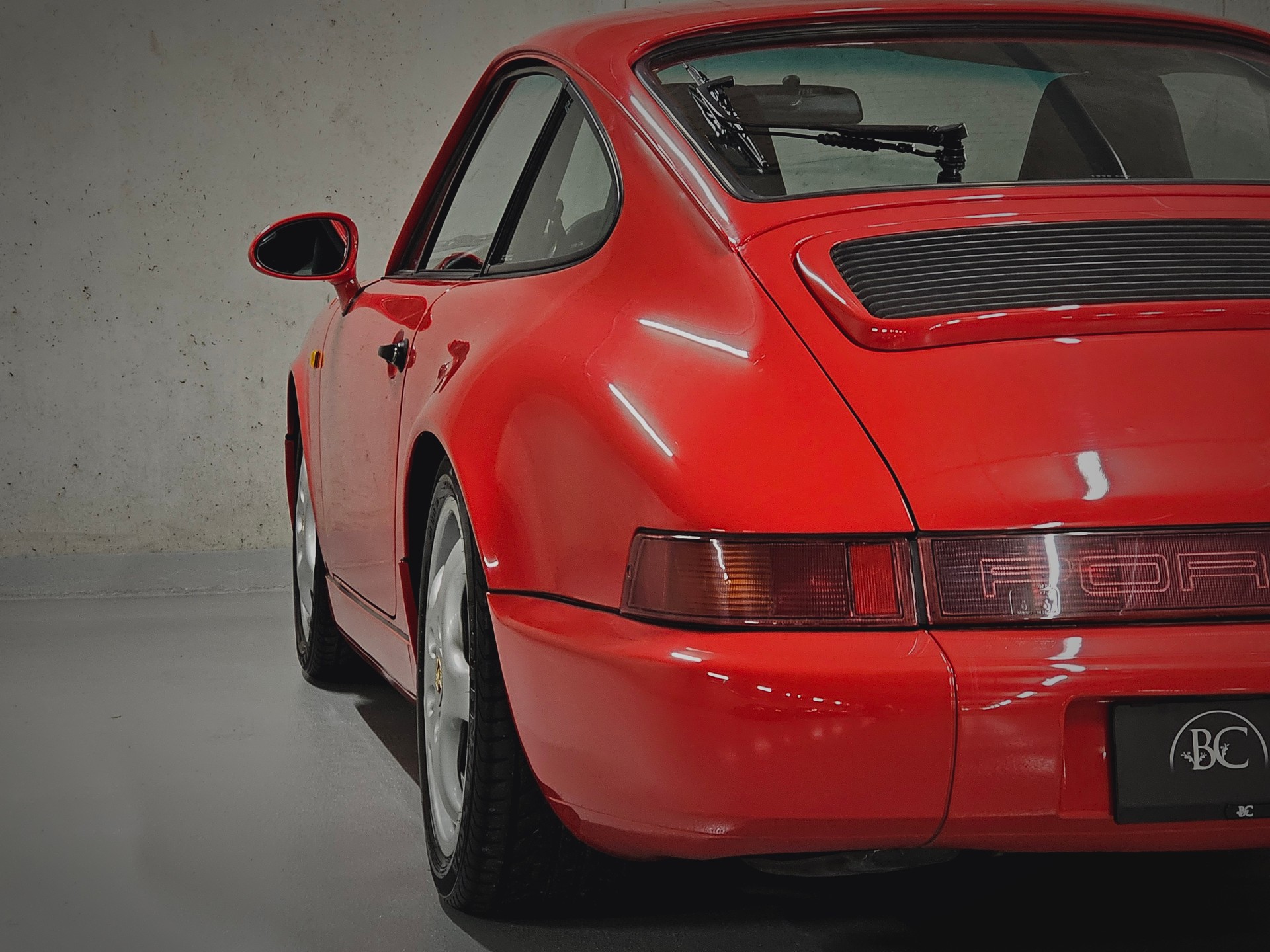 PORSCHE 911 Carrera 2-image-6