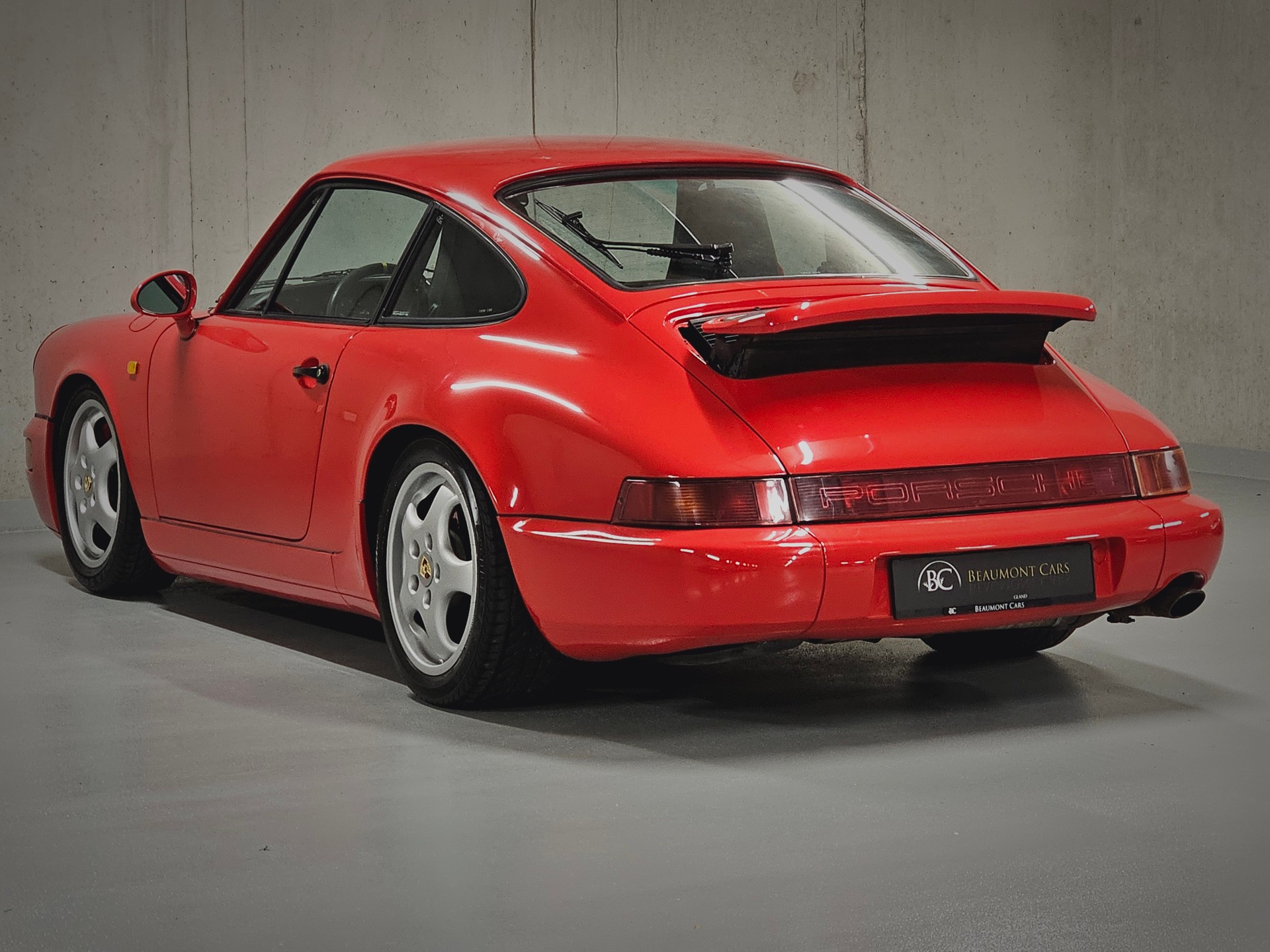 PORSCHE 911 Carrera 2-image-18