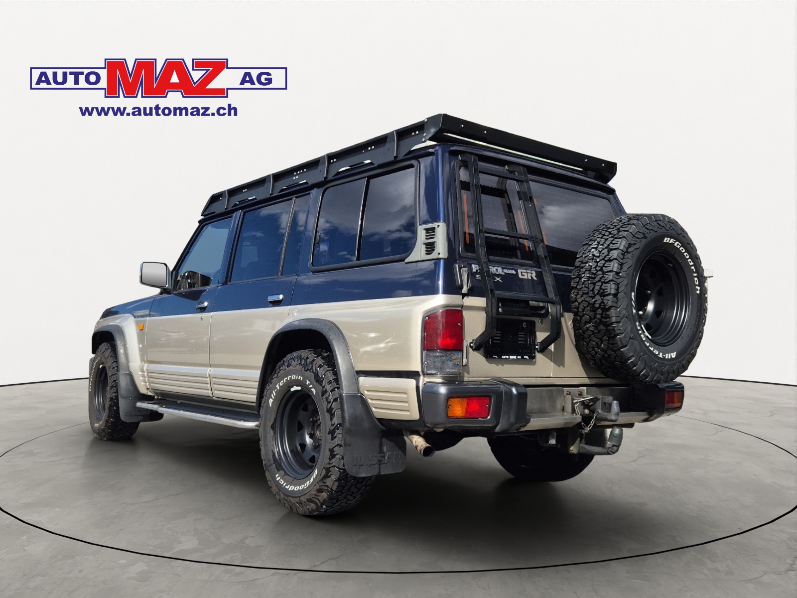NISSAN Patrol 2.8 D SLX Wagon-showroom-element-2