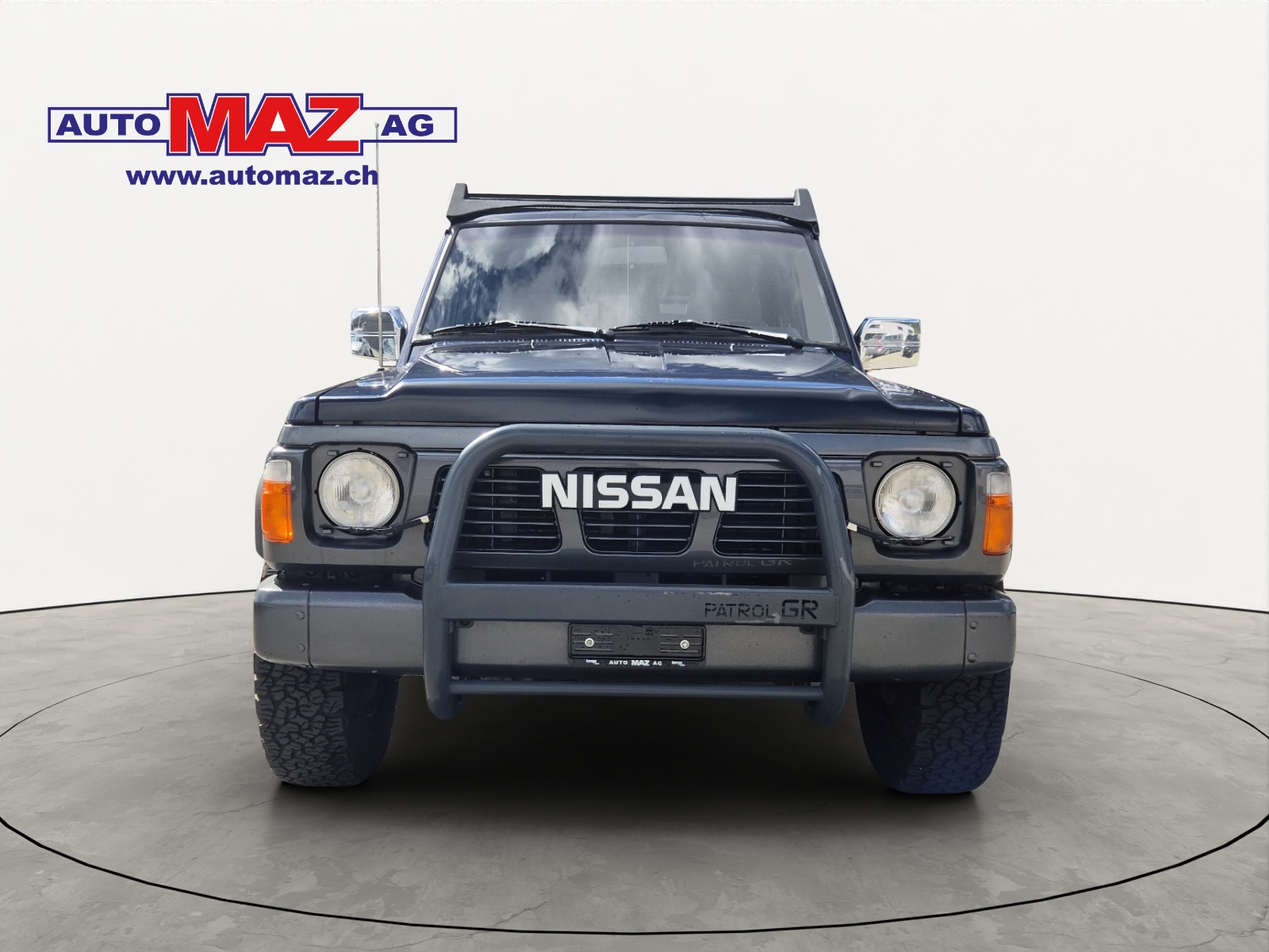 NISSAN Patrol 2.8 D SLX Wagon-showroom-element-3