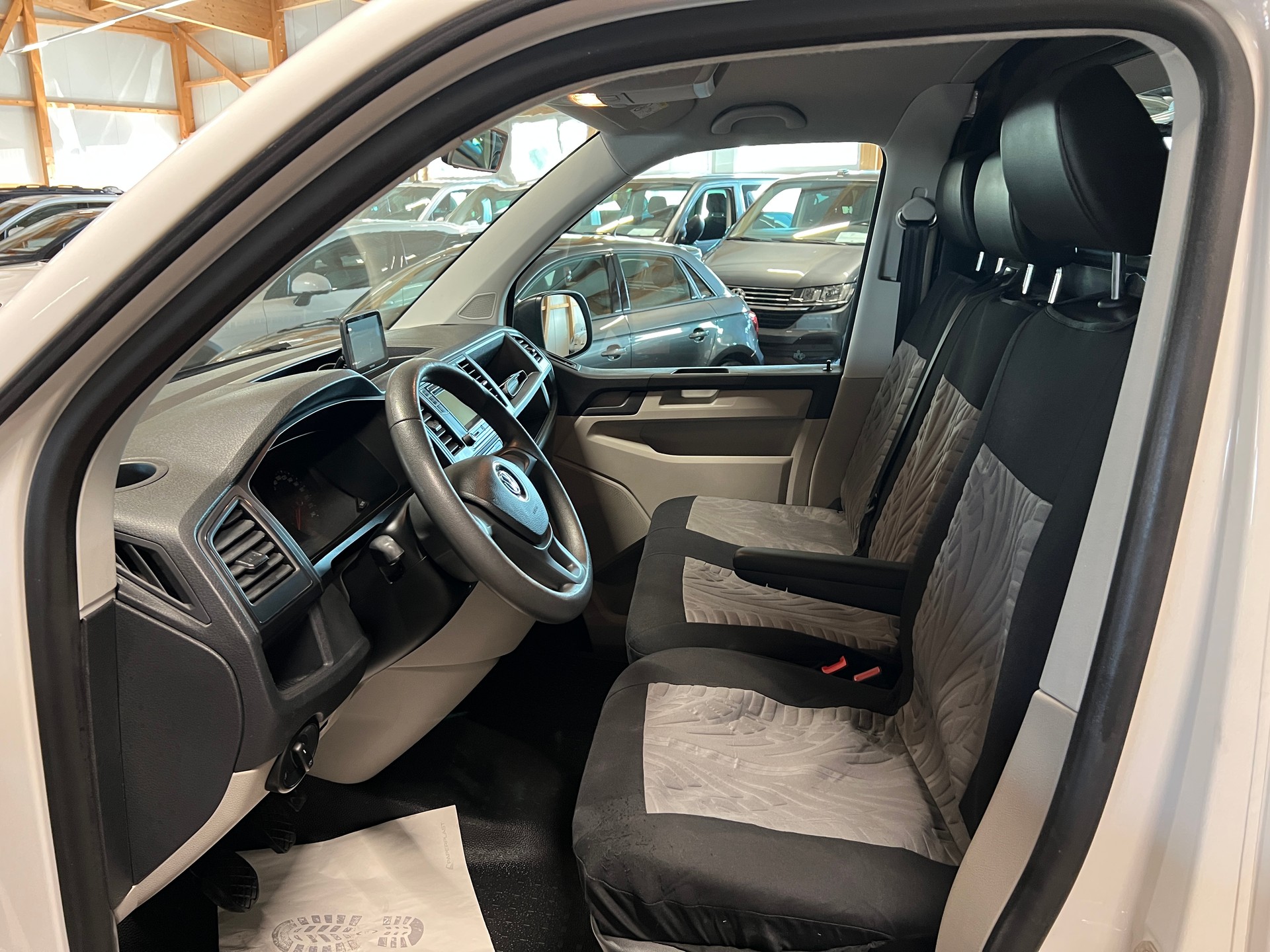 VW T6 2.0 TDI 4Motion-image-7