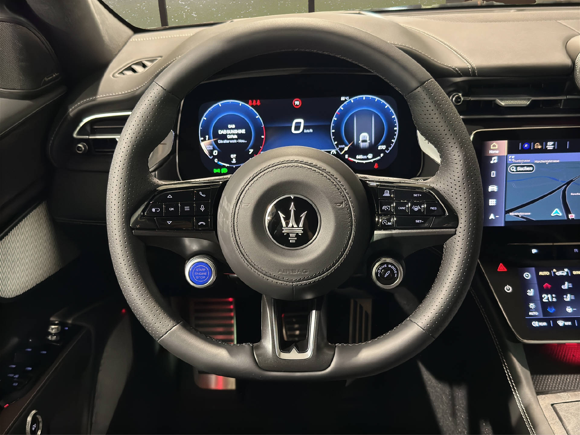 MASERATI Grecale 2.0 Hybrid Modena-image-9