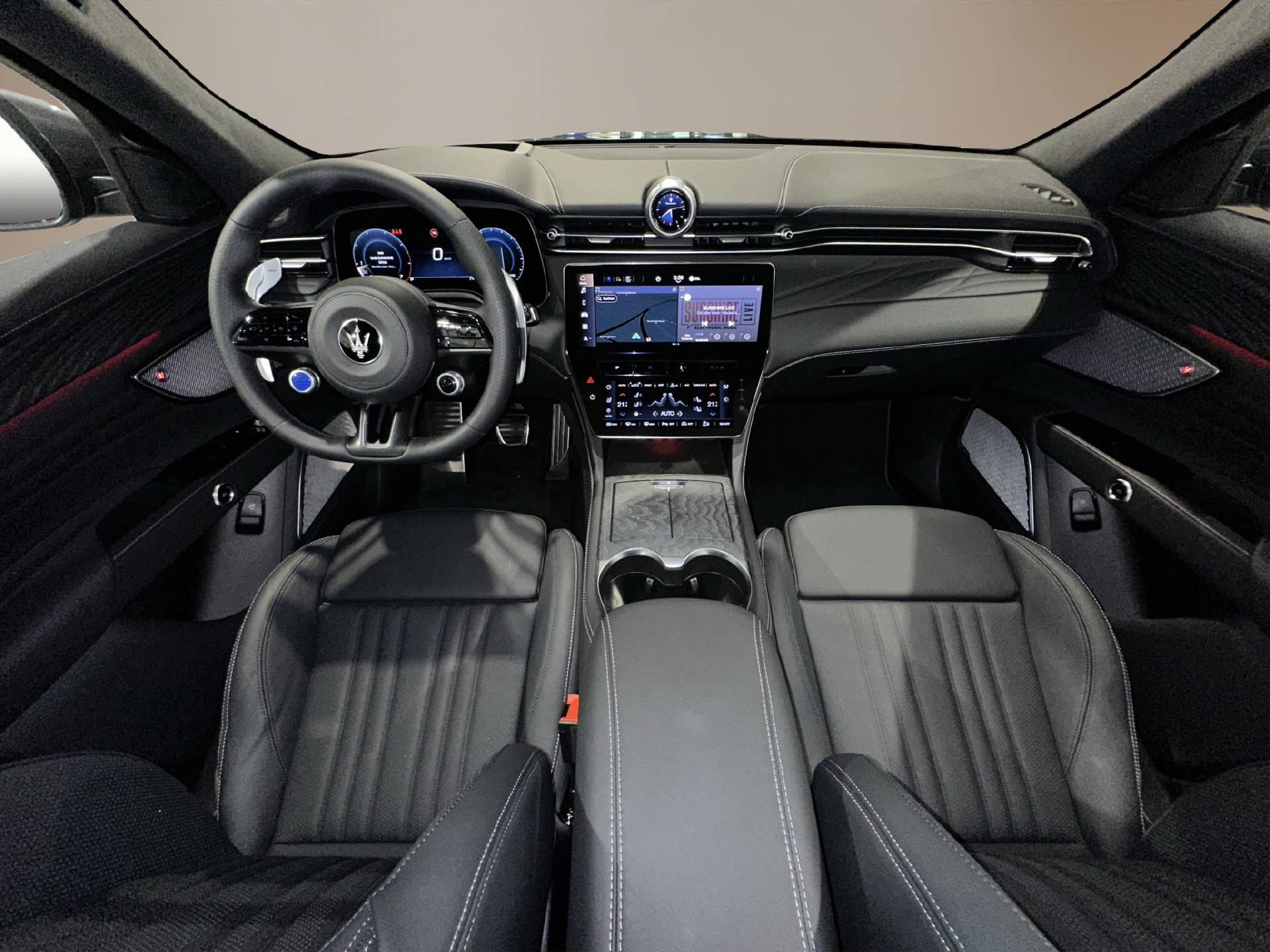MASERATI Grecale 2.0 Hybrid Modena-image-12
