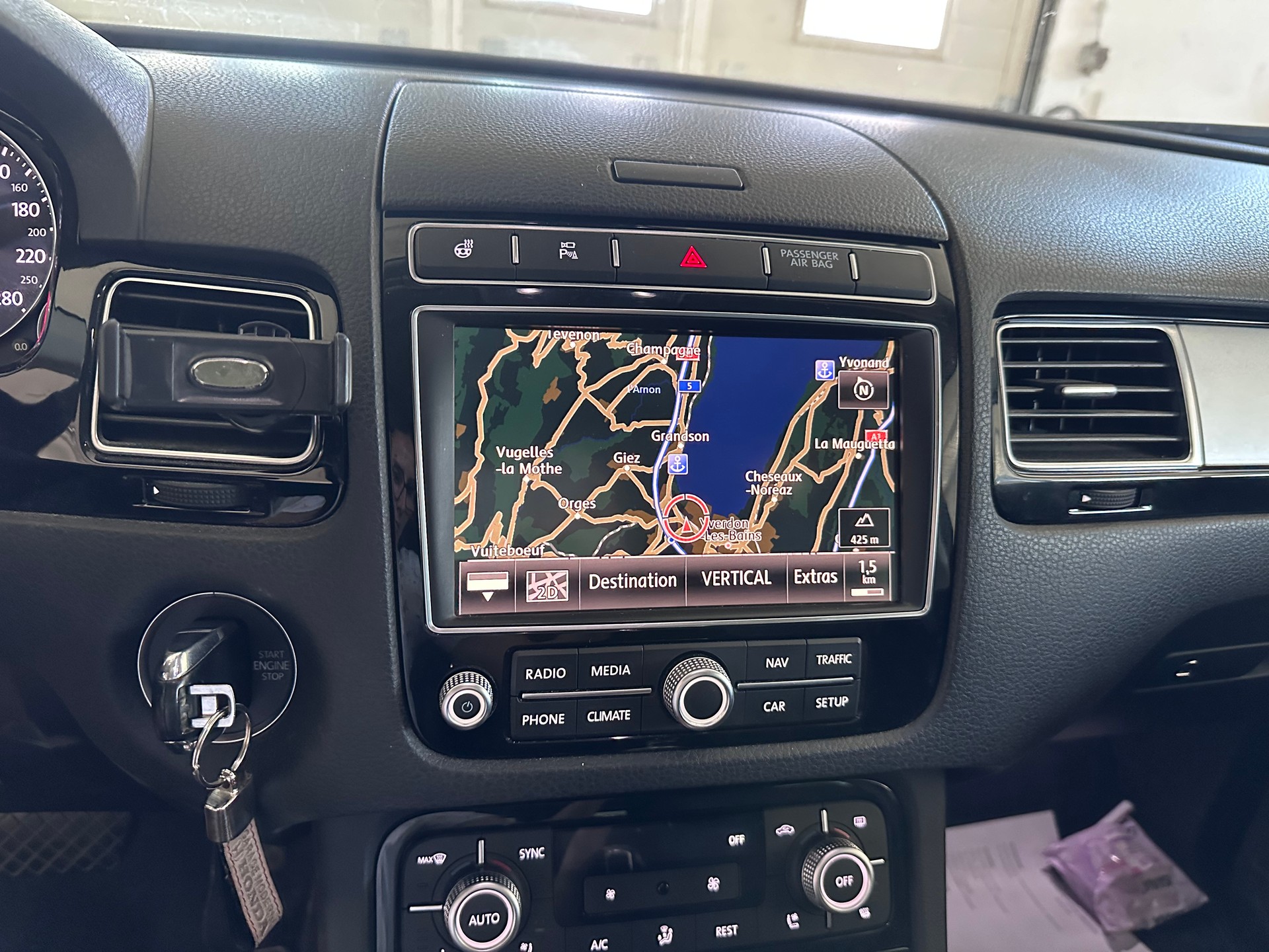 VW Touareg 3.0 TDI BMT Peak Tiptronic-image-10
