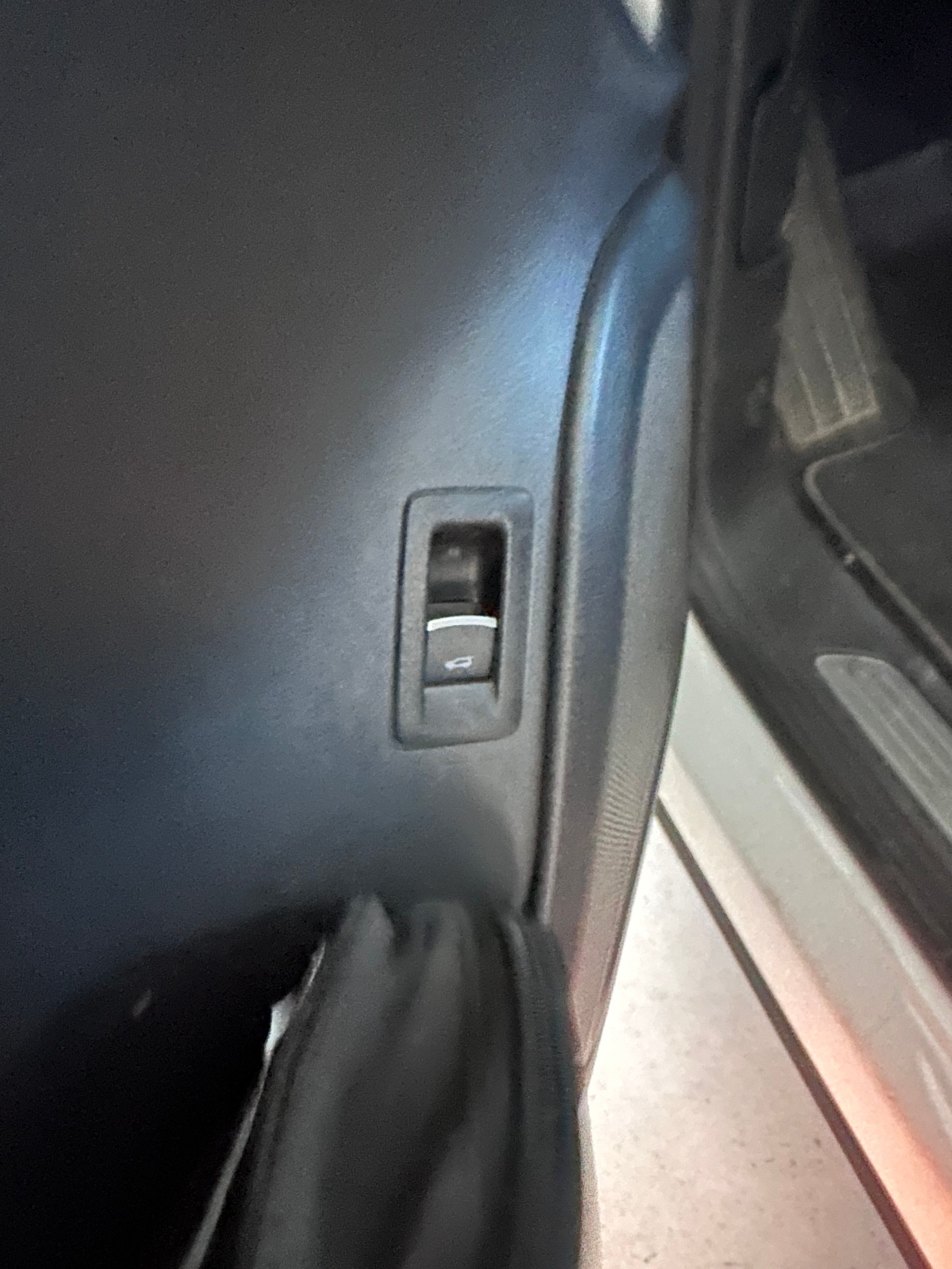 VW Touareg 3.0 TDI BMT Peak Tiptronic-image-13